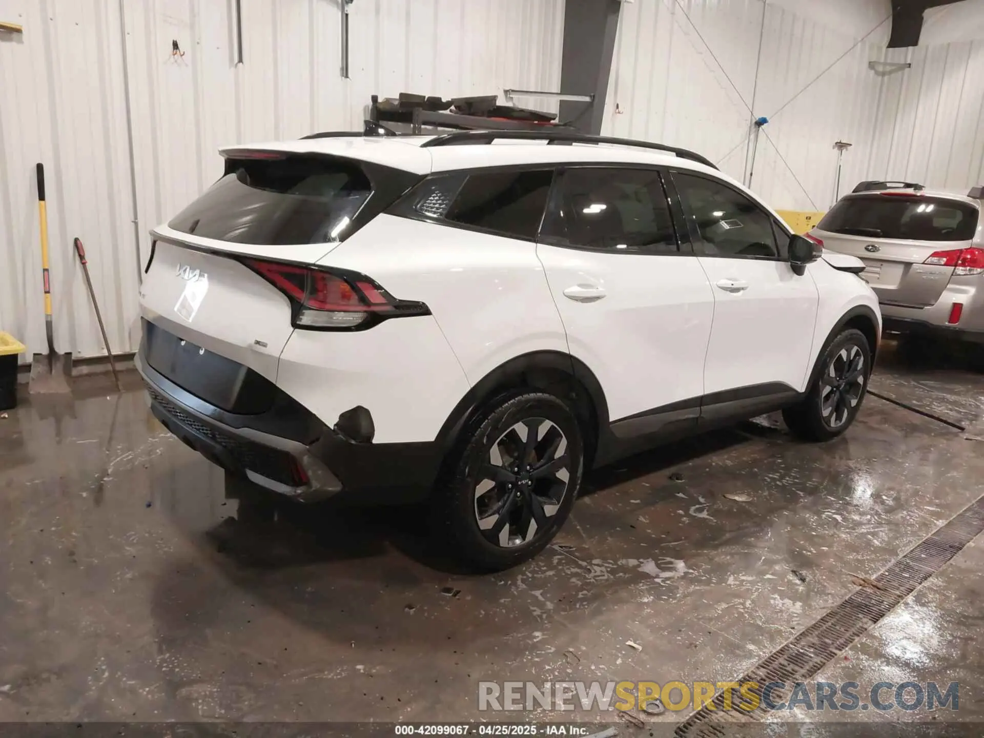 4 fotografías del automóvil dañado 5XYK6CAF3PG002986 KIA SPORTAGE 2023