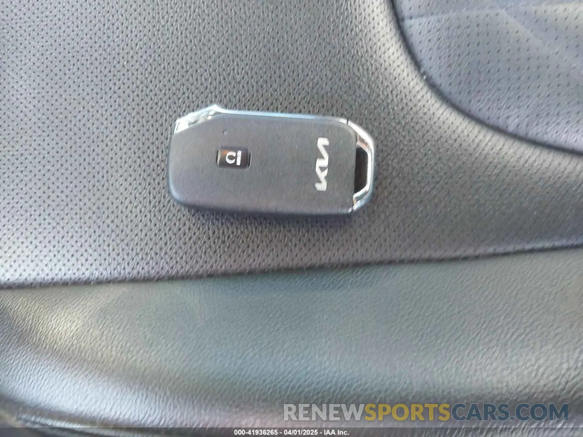 11 fotografías del automóvil dañado 5XYK6CAF3PG010439 KIA SPORTAGE 2023