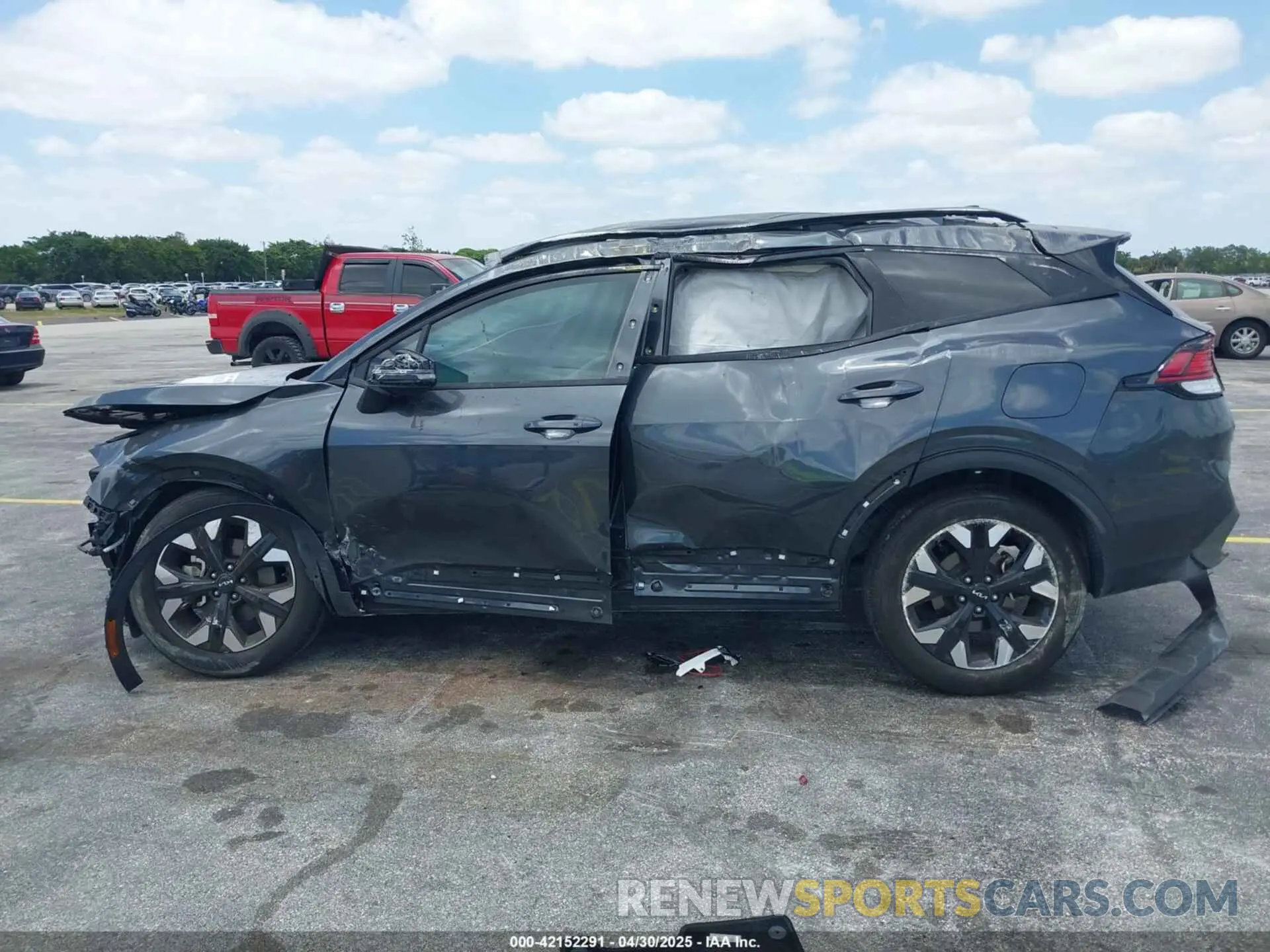 13 fotografías del automóvil dañado 5XYK6CAF3PG093614 KIA SPORTAGE 2023