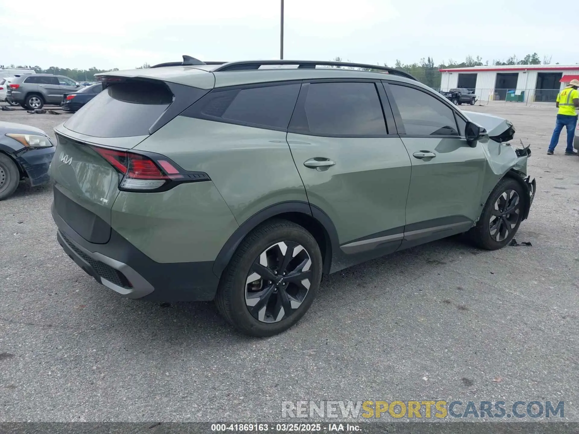 4 fotografías del automóvil dañado 5XYK6CAF4PG071394 KIA SPORTAGE 2023