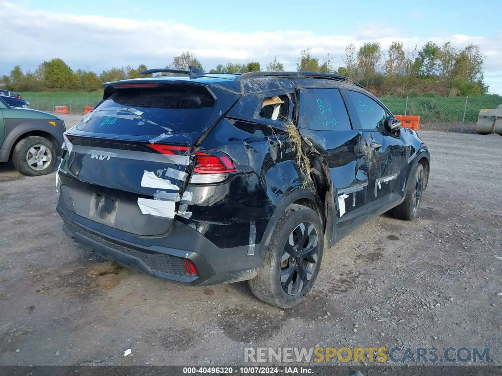 4 fotografías del automóvil dañado 5XYK6CAF6PG048196 KIA SPORTAGE 2023
