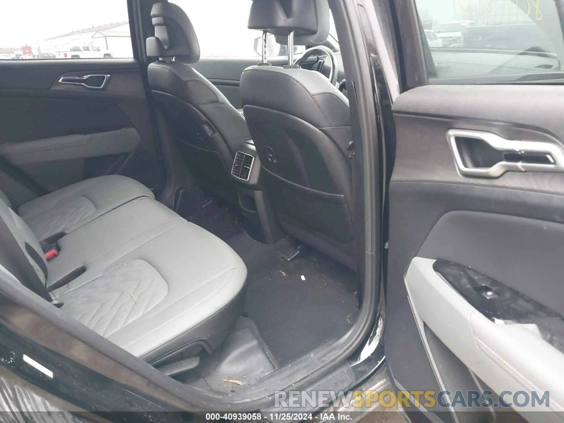 8 fotografías del automóvil dañado 5XYK6CAF7PG041421 KIA SPORTAGE 2023