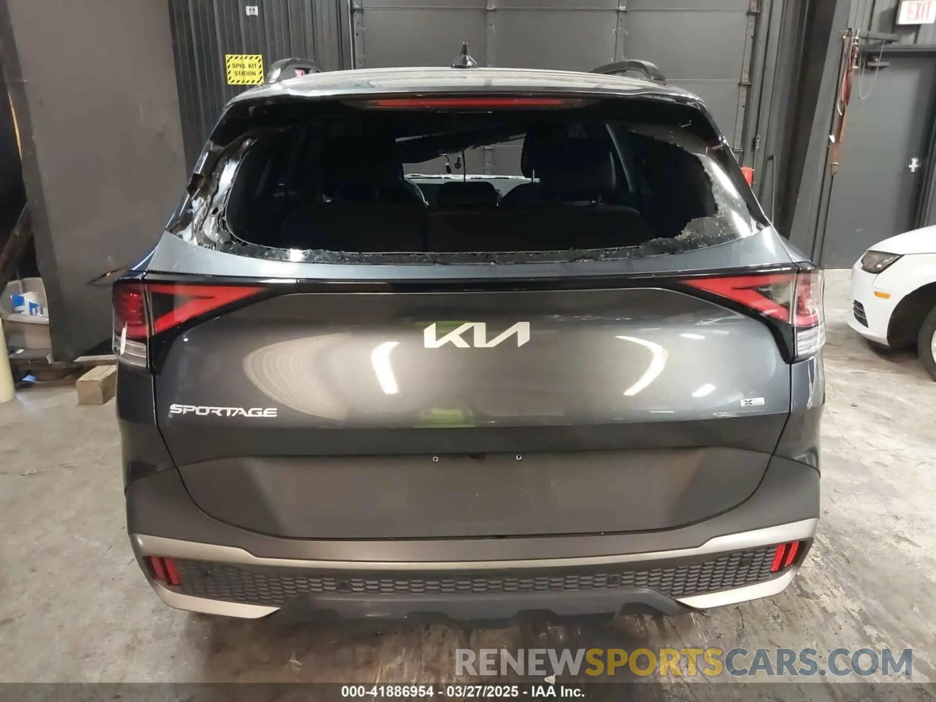 16 fotografías del automóvil dañado 5XYK6CAF8PG061001 KIA SPORTAGE 2023