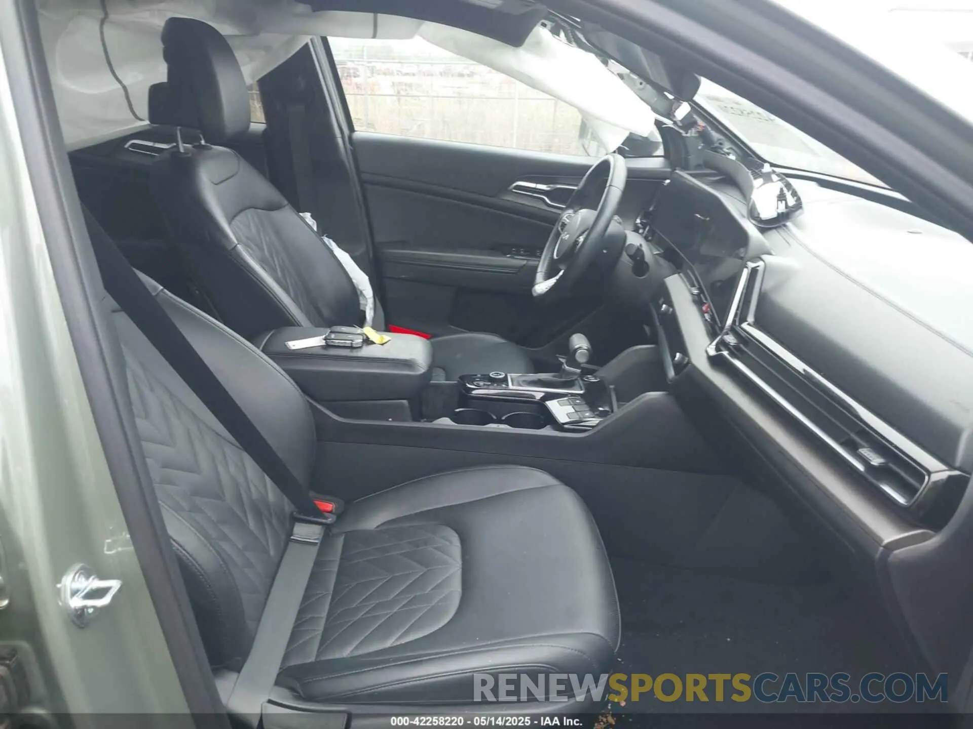5 fotografías del automóvil dañado 5XYK6CAF8PG108446 KIA SPORTAGE 2023