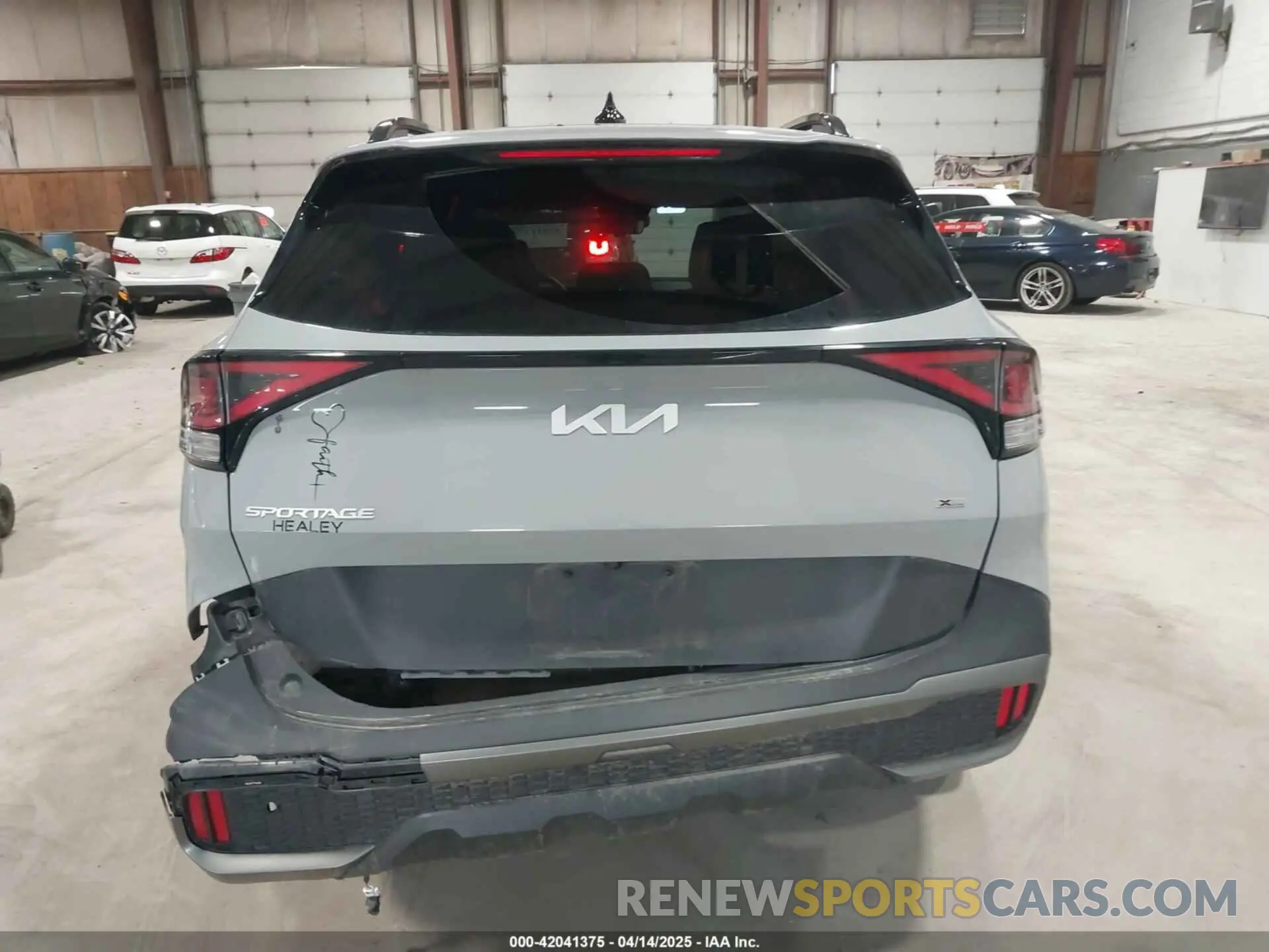 17 fotografías del automóvil dañado 5XYK6CAF8PG111802 KIA SPORTAGE 2023