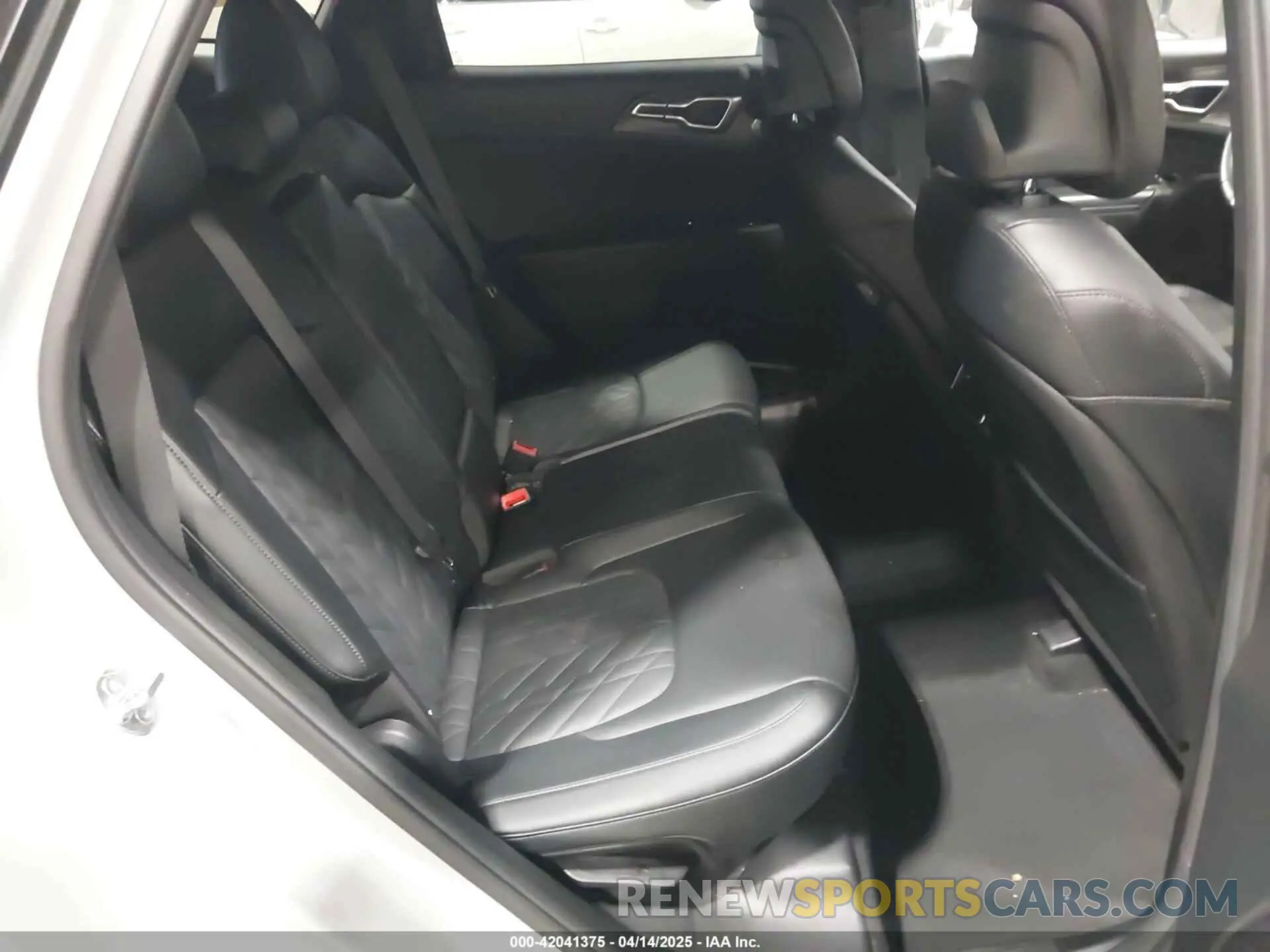 8 fotografías del automóvil dañado 5XYK6CAF8PG111802 KIA SPORTAGE 2023