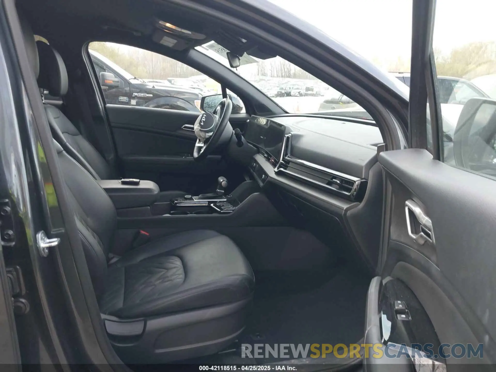 5 fotografías del automóvil dañado 5XYK6CAF8PG118295 KIA SPORTAGE 2023