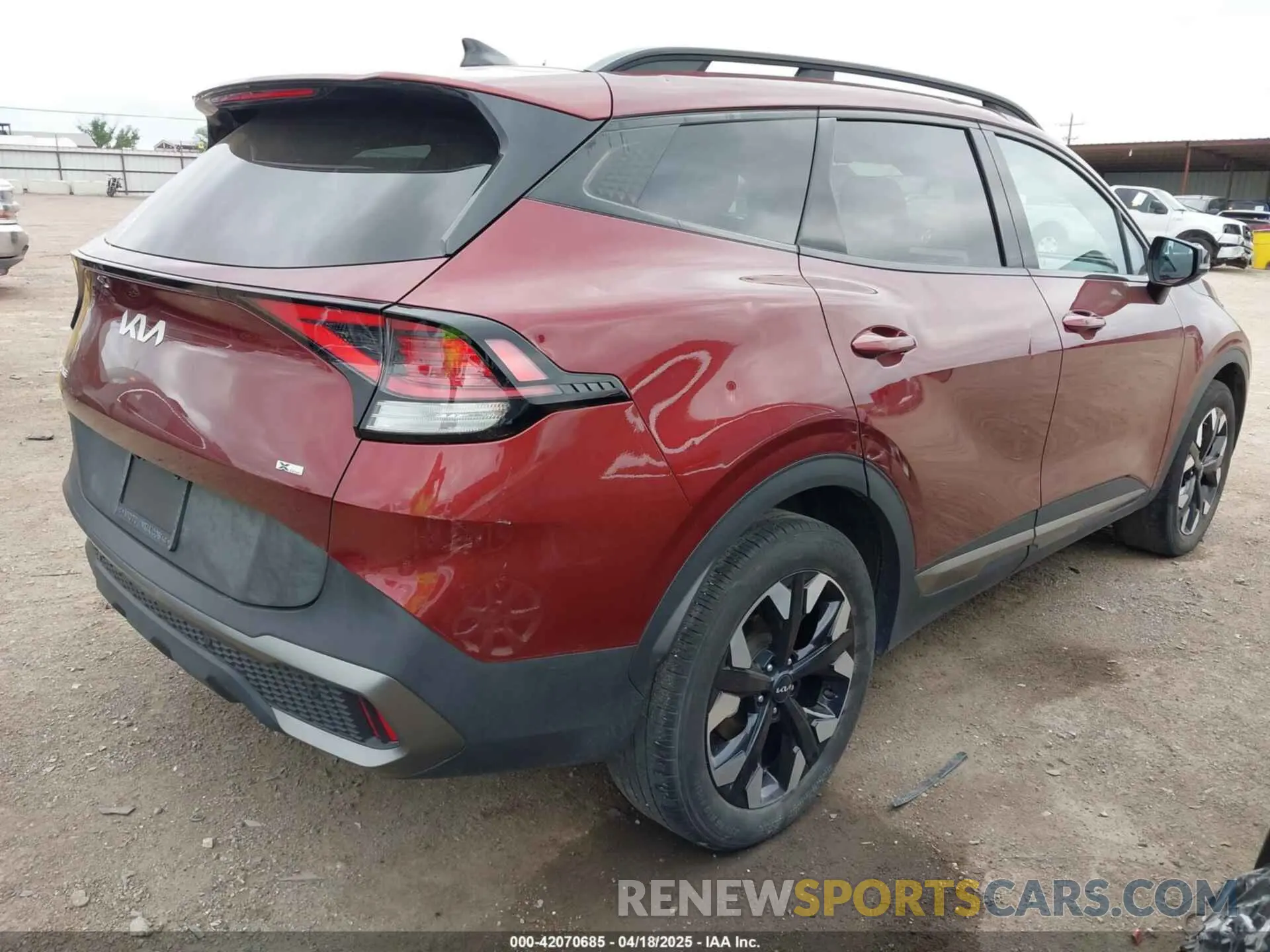 4 fotografías del automóvil dañado 5XYK6CAF9PG109234 KIA SPORTAGE 2023