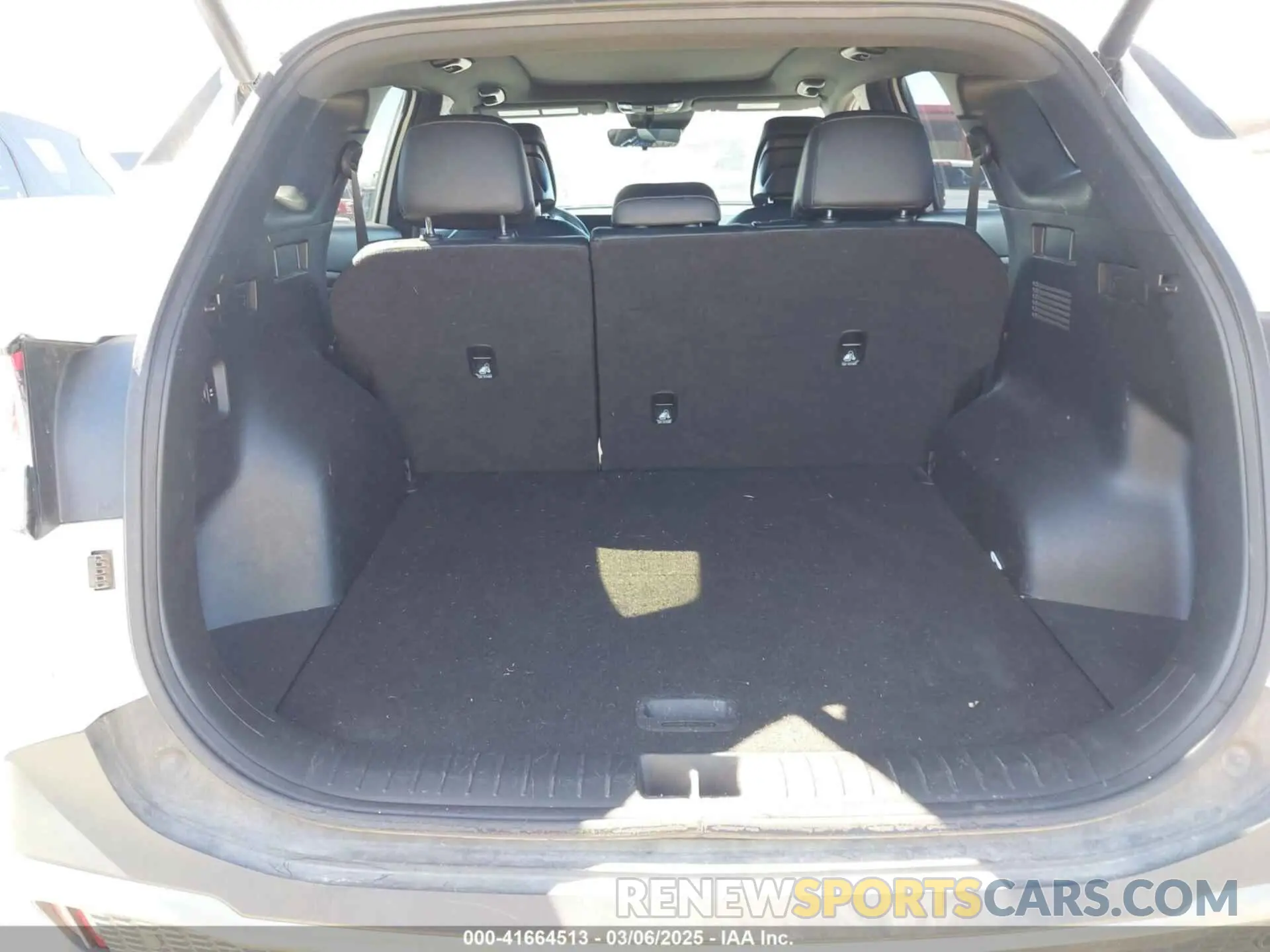 17 fotografías del automóvil dañado 5XYK6CAFXPG102356 KIA SPORTAGE 2023