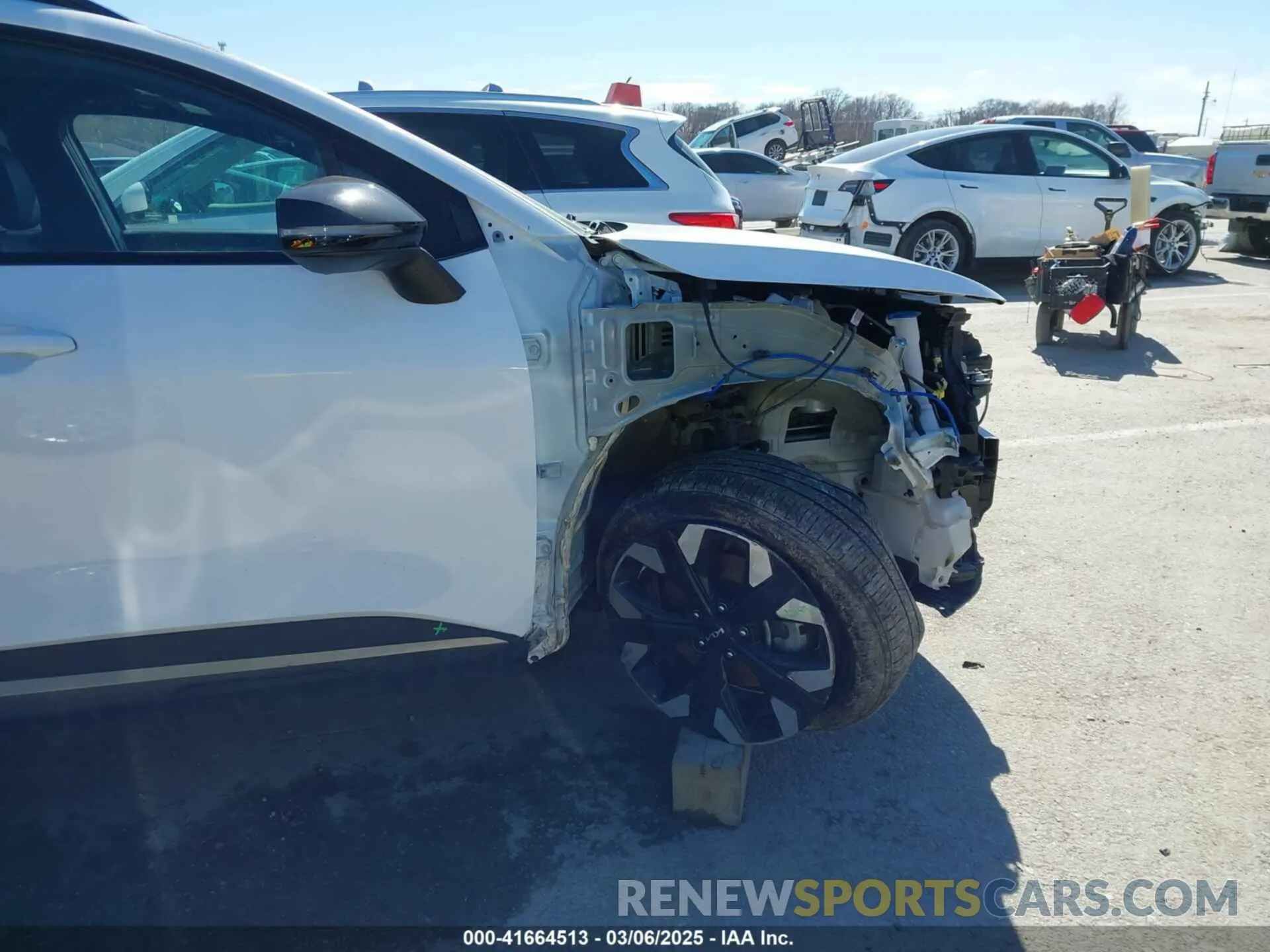 19 fotografías del automóvil dañado 5XYK6CAFXPG102356 KIA SPORTAGE 2023