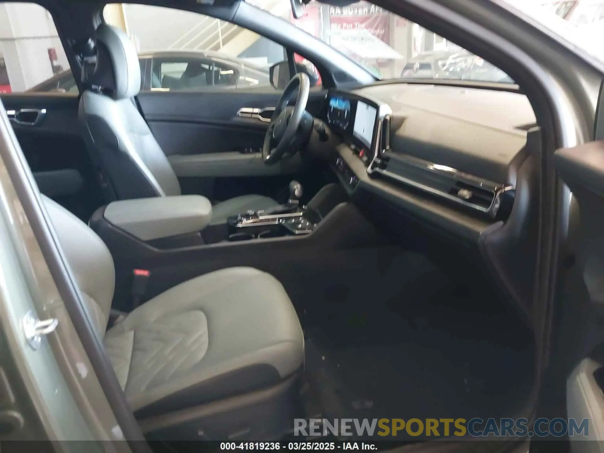 5 fotografías del automóvil dañado 5XYK7CAF0PG138196 KIA SPORTAGE 2023