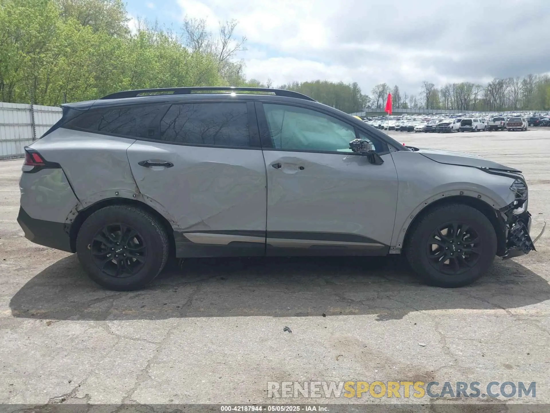 13 fotografías del automóvil dañado 5XYK7CAF2PG053554 KIA SPORTAGE 2023