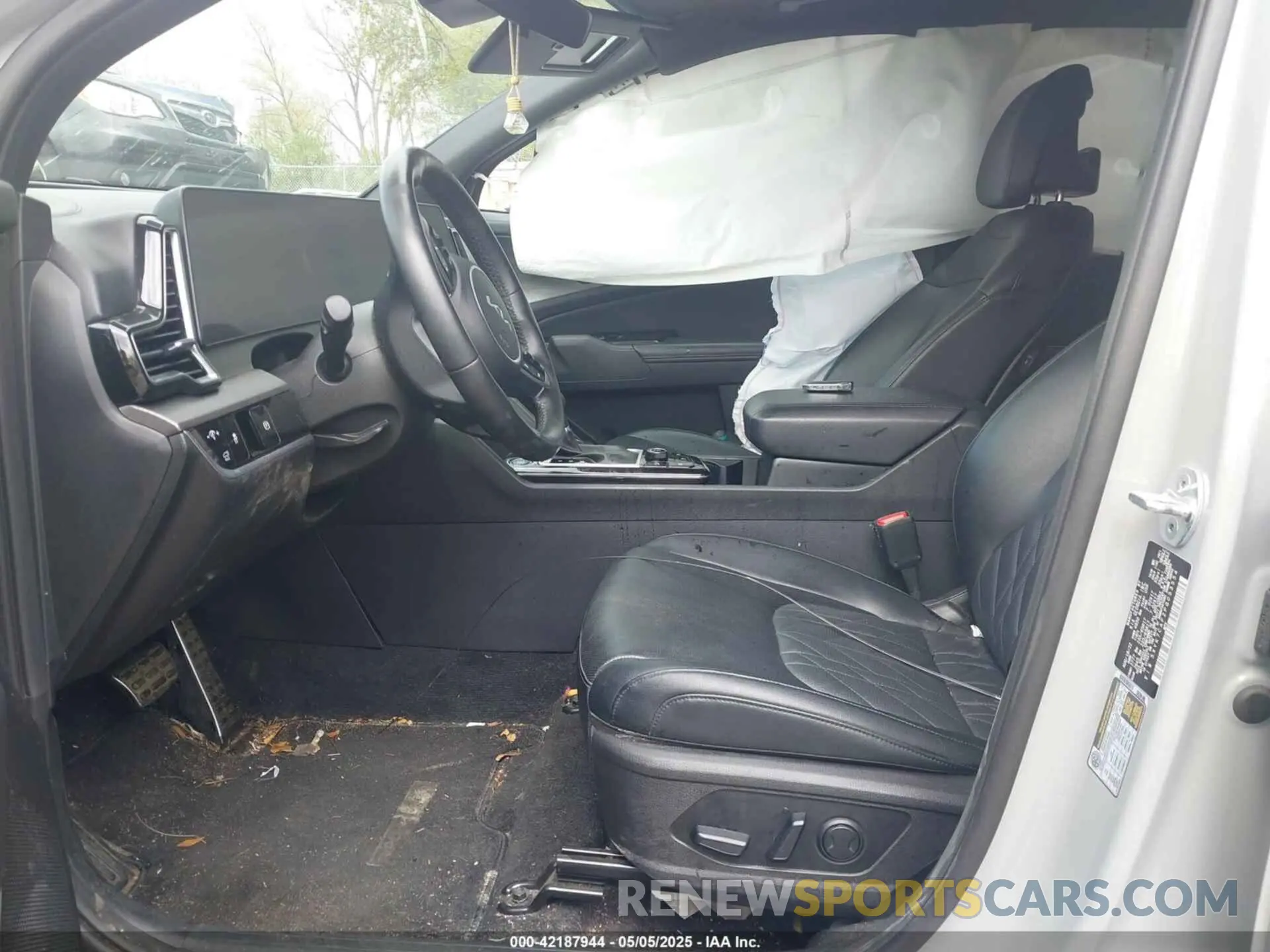 5 fotografías del automóvil dañado 5XYK7CAF2PG053554 KIA SPORTAGE 2023