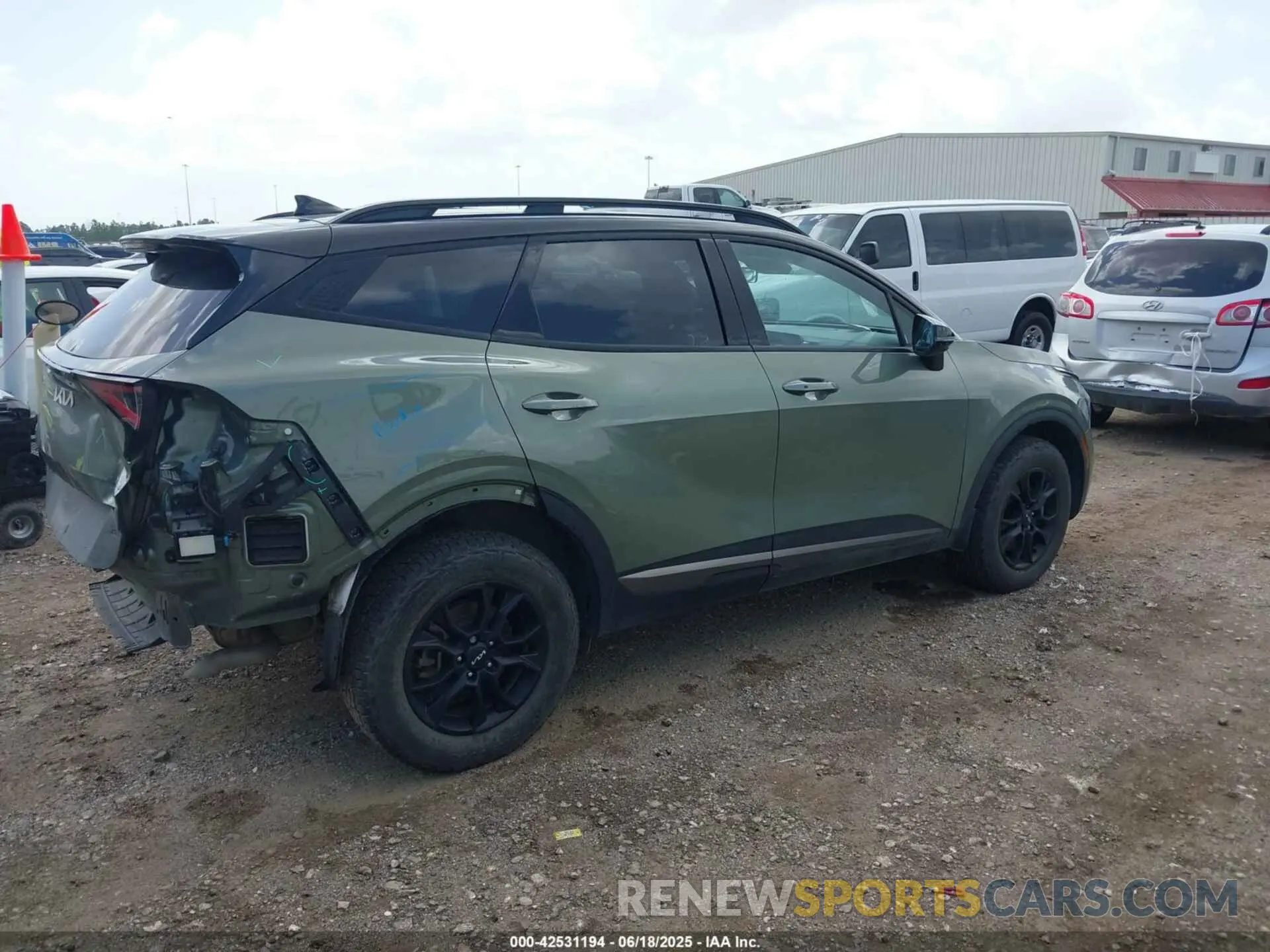 14 fotografías del automóvil dañado 5XYK7CAF4PG072784 KIA SPORTAGE 2023