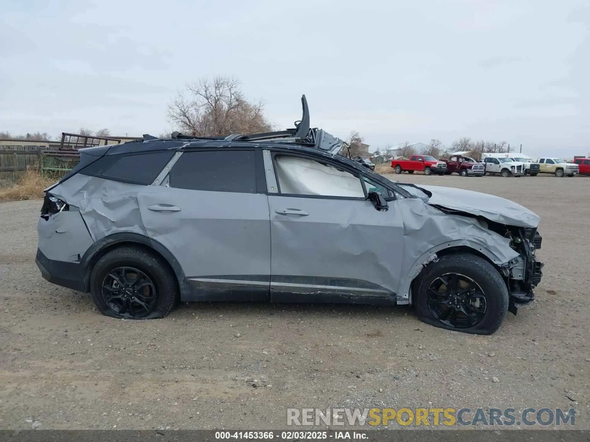 14 fotografías del automóvil dañado 5XYK7CAF5PG014764 KIA SPORTAGE 2023