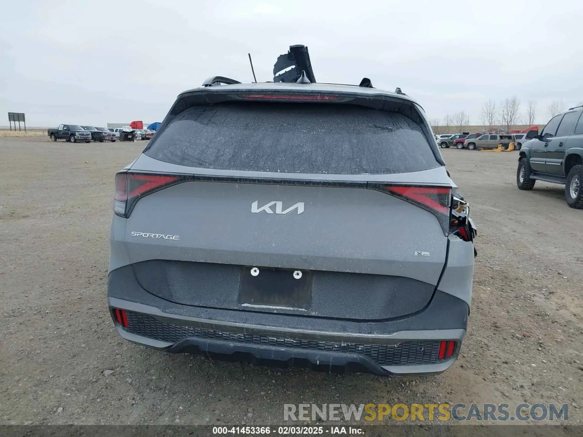 17 fotografías del automóvil dañado 5XYK7CAF5PG014764 KIA SPORTAGE 2023