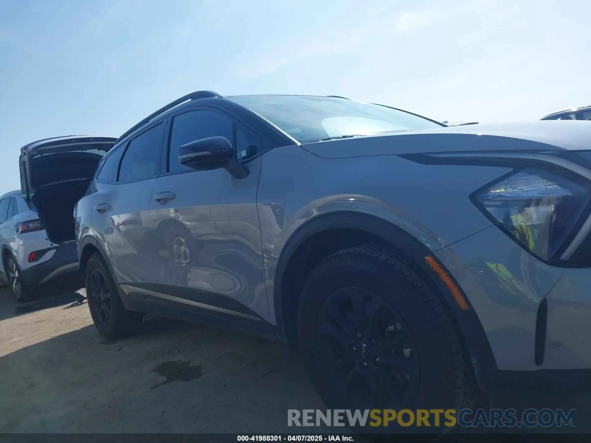 13 fotografías del automóvil dañado 5XYK7CAF6PG028866 KIA SPORTAGE 2023