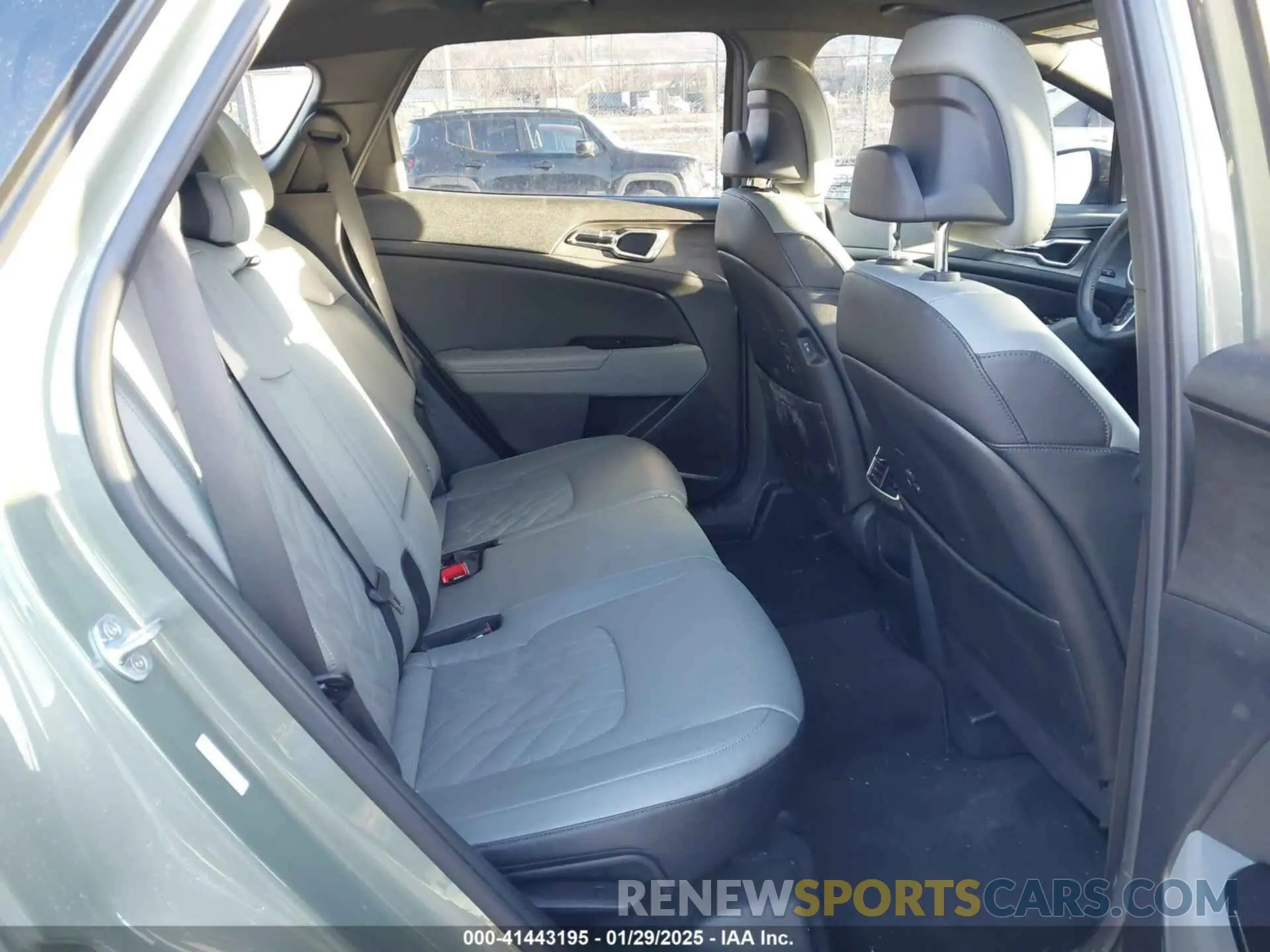 8 fotografías del automóvil dañado 5XYK7CAF8PG009221 KIA SPORTAGE 2023