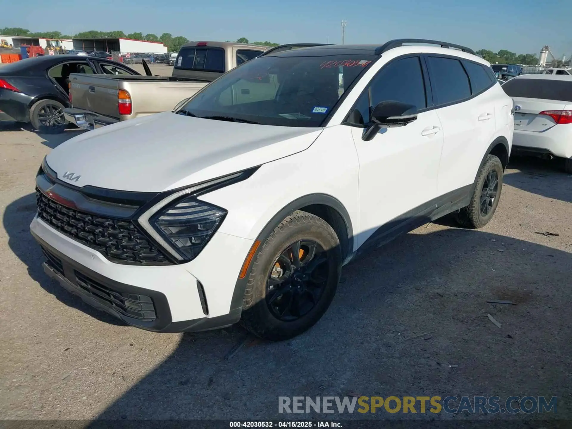 2 fotografías del automóvil dañado 5XYK7CAF9PG102068 KIA SPORTAGE 2023