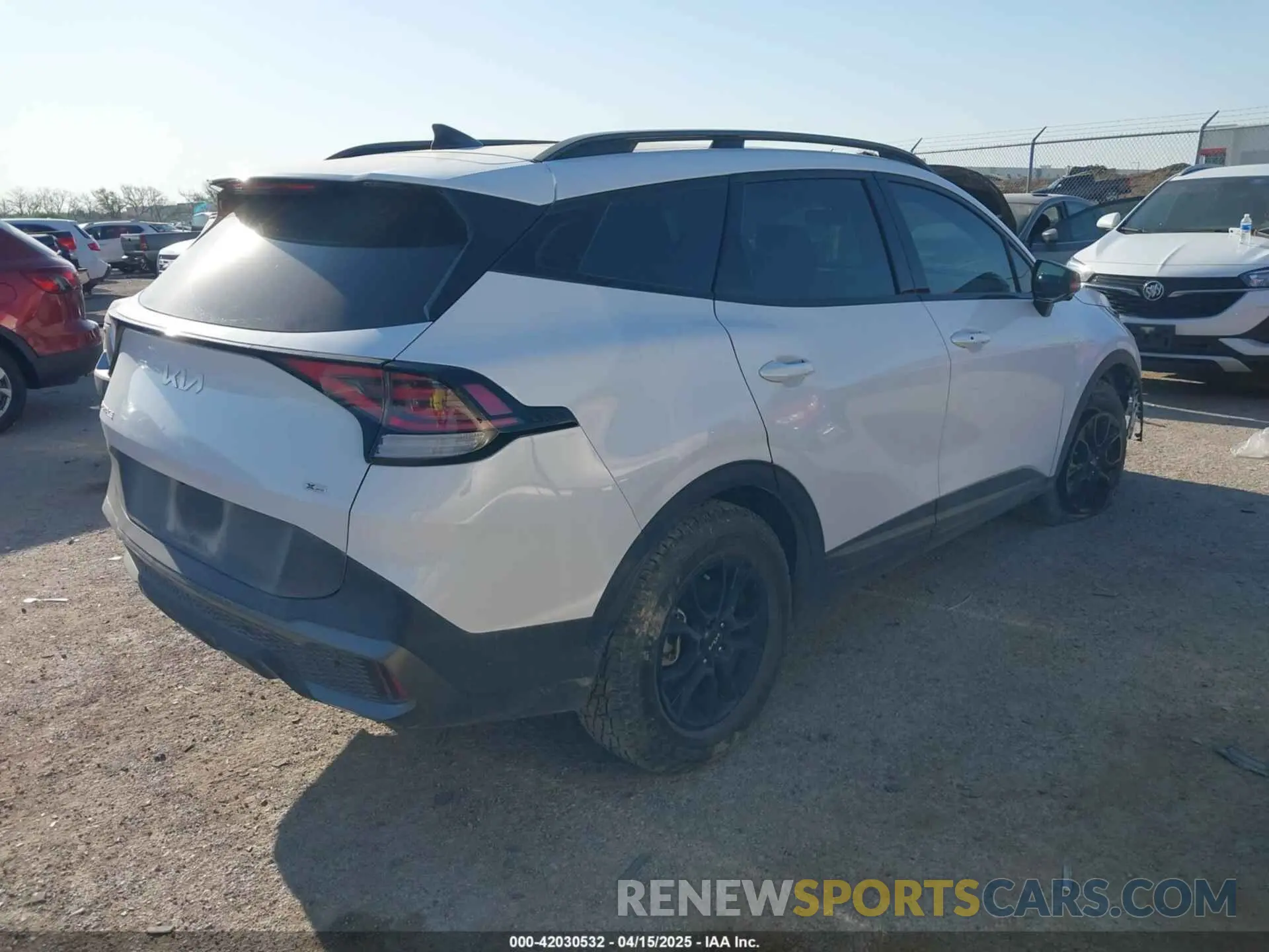 4 fotografías del automóvil dañado 5XYK7CAF9PG102068 KIA SPORTAGE 2023