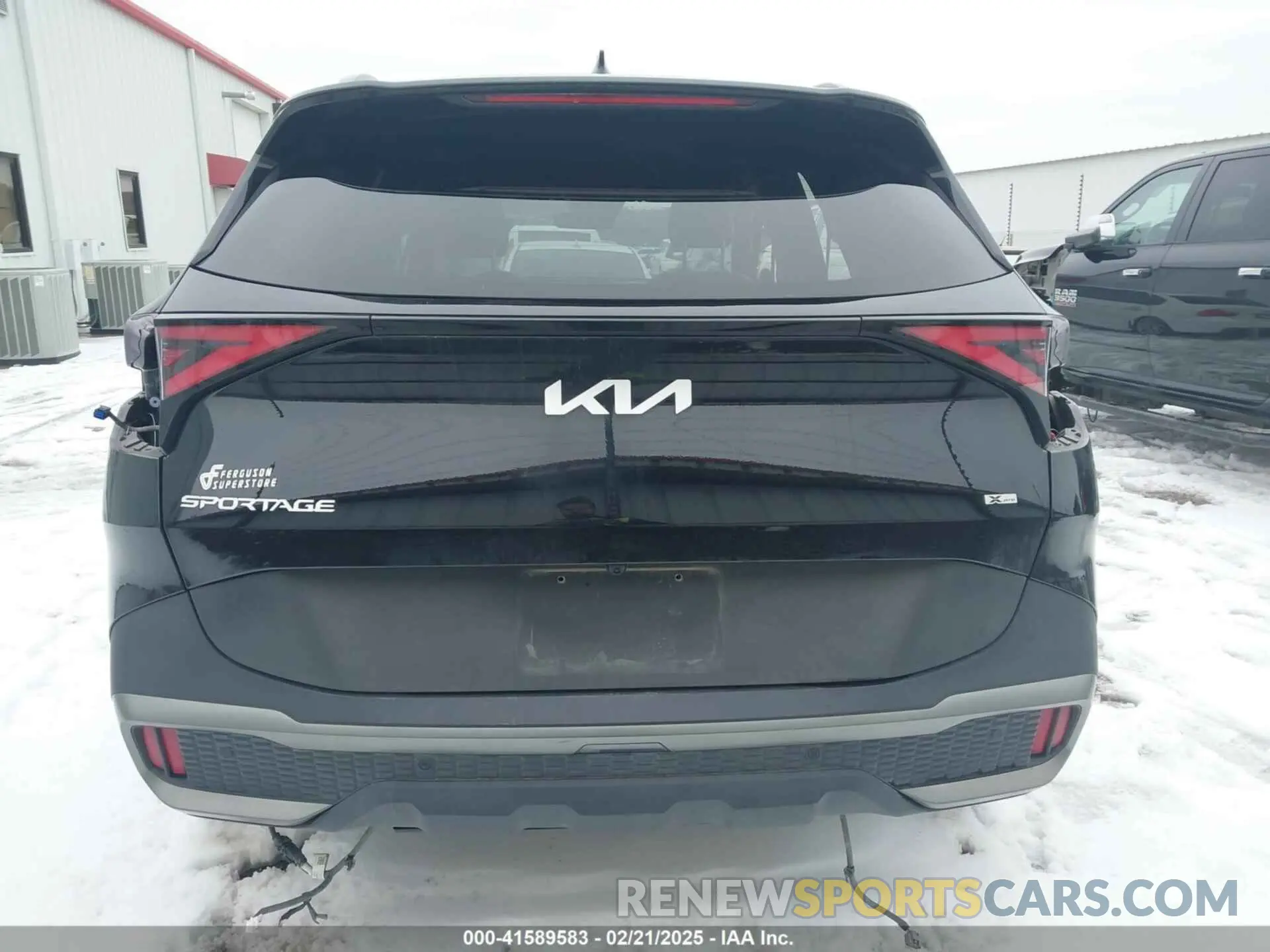 17 fotografías del automóvil dañado 5XYK7CAFXPG136150 KIA SPORTAGE 2023