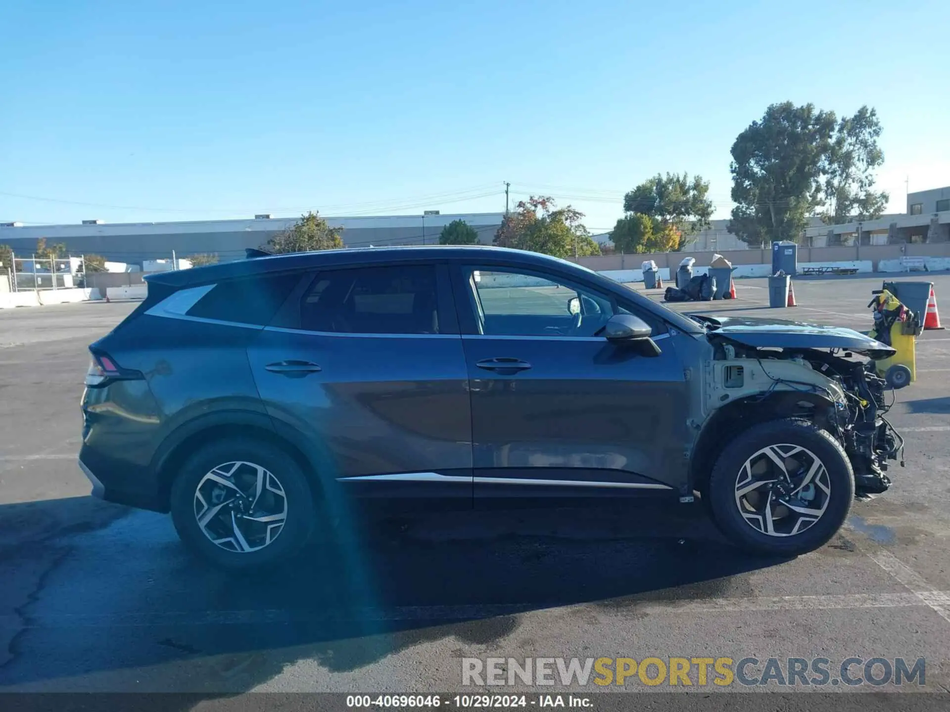 14 fotografías del automóvil dañado KNDPU3AF0P7037025 KIA SPORTAGE 2023