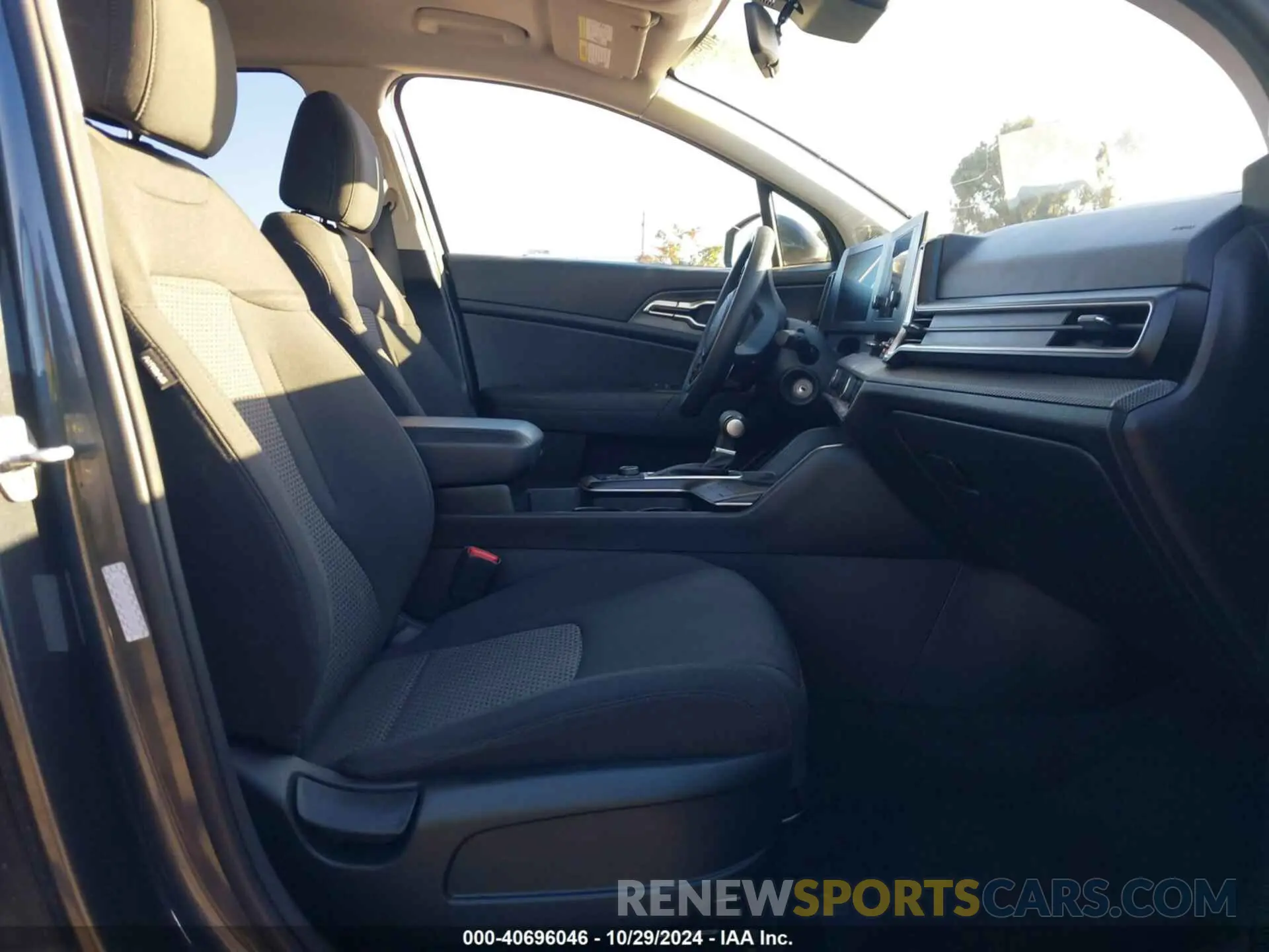 5 fotografías del automóvil dañado KNDPU3AF0P7037025 KIA SPORTAGE 2023