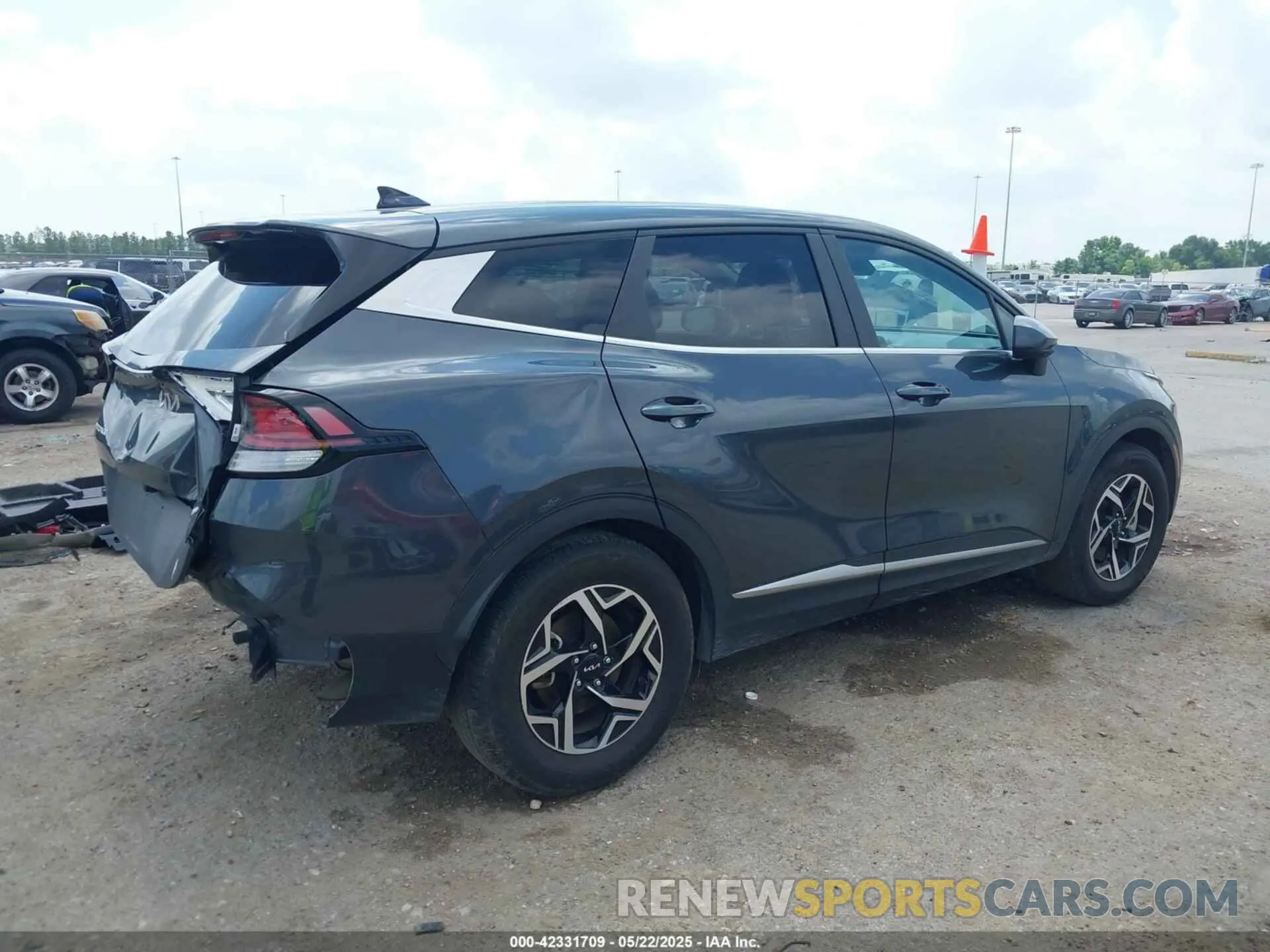 4 fotografías del automóvil dañado KNDPU3AF1P7167072 KIA SPORTAGE 2023
