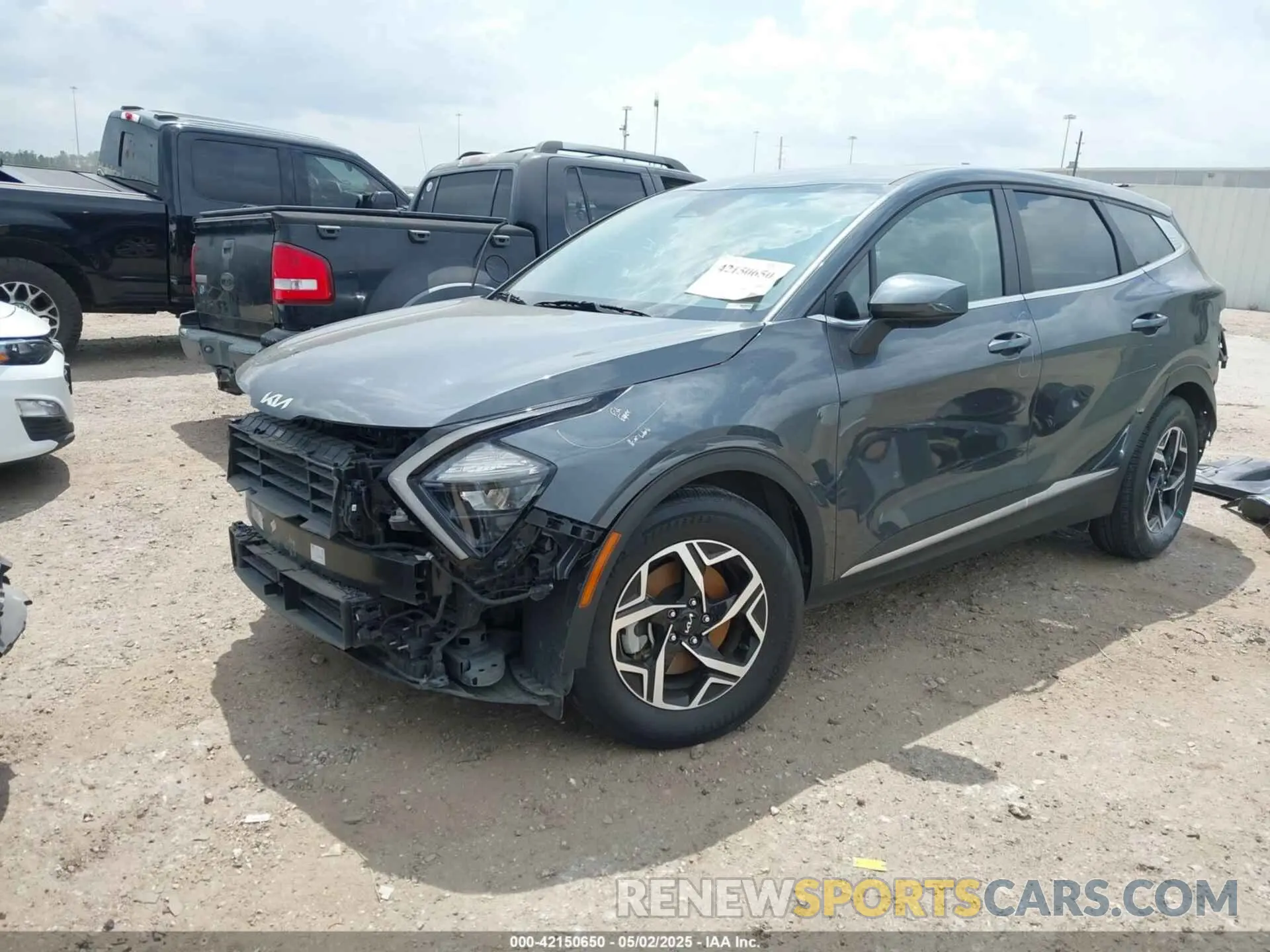 2 fotografías del automóvil dañado KNDPU3AF3P7097381 KIA SPORTAGE 2023