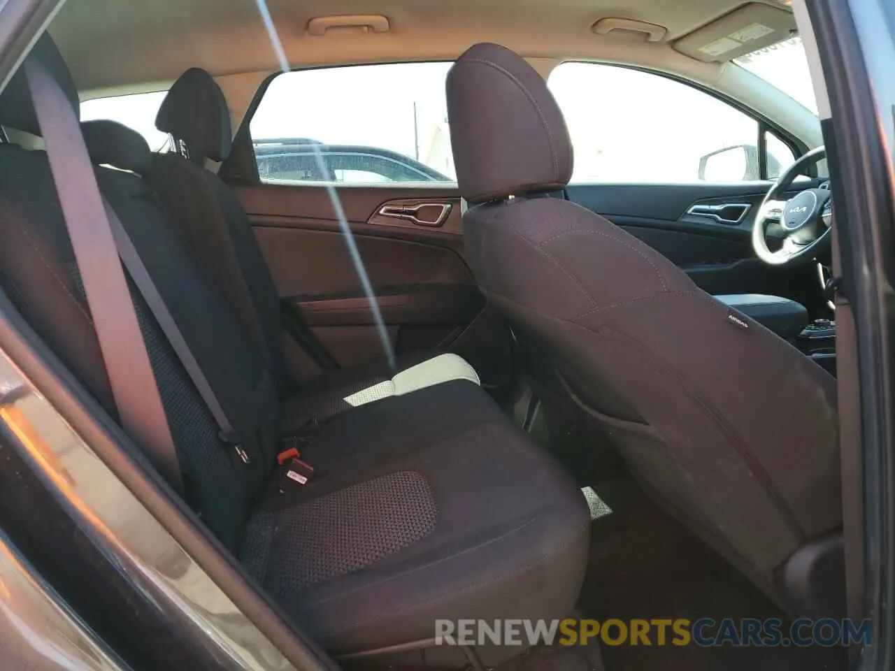 11 fotografías del automóvil dañado KNDPU3AF3P7149995 KIA SPORTAGE 2023