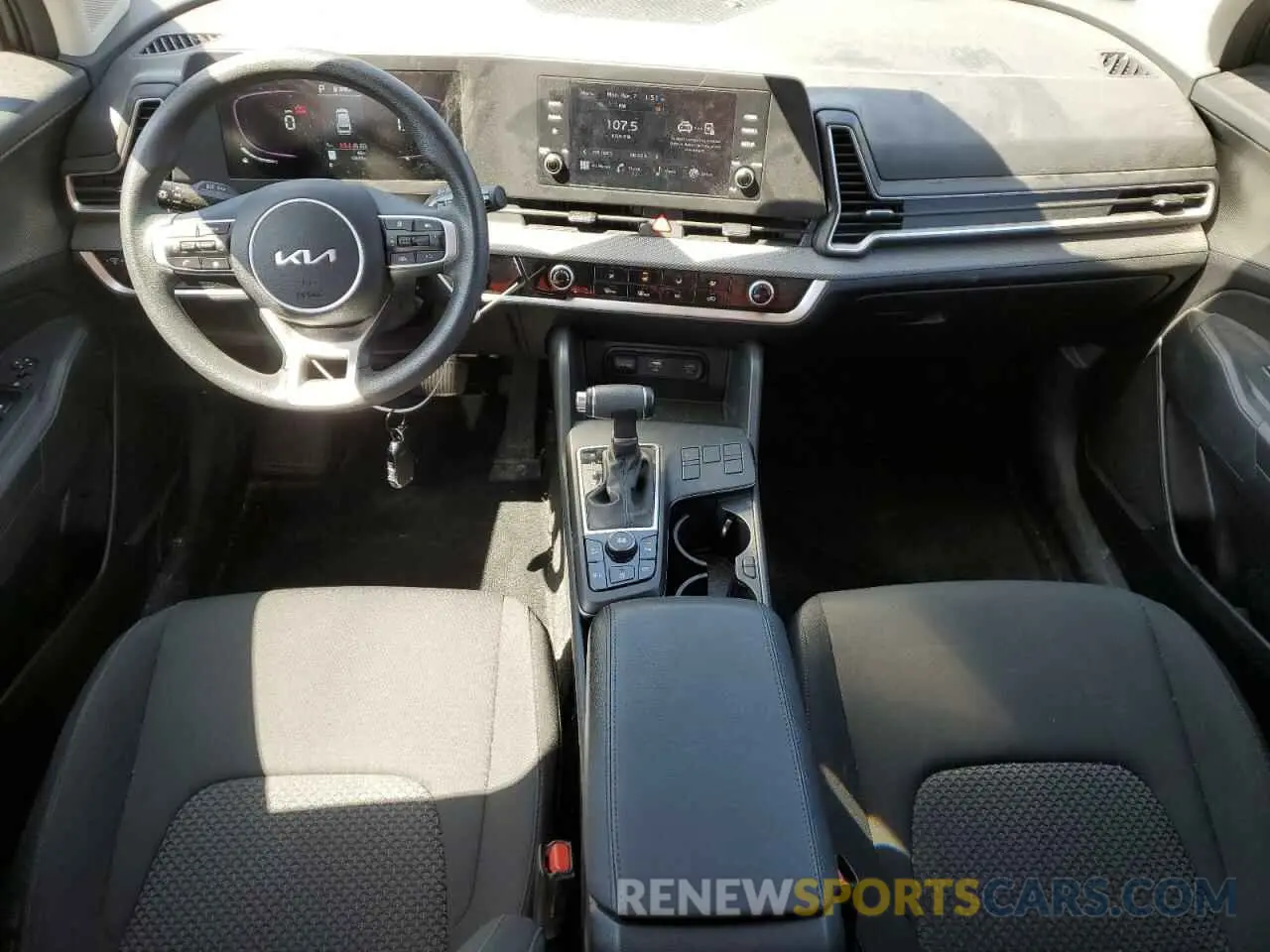 8 fotografías del automóvil dañado KNDPU3AF3P7149995 KIA SPORTAGE 2023