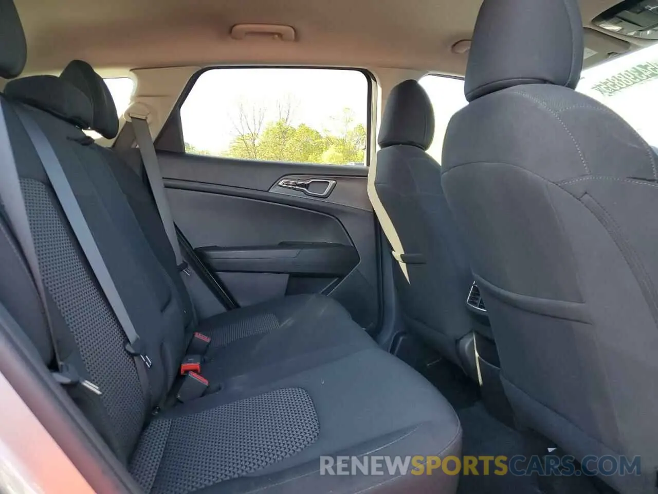 11 fotografías del automóvil dañado KNDPU3AF3P7163413 KIA SPORTAGE 2023