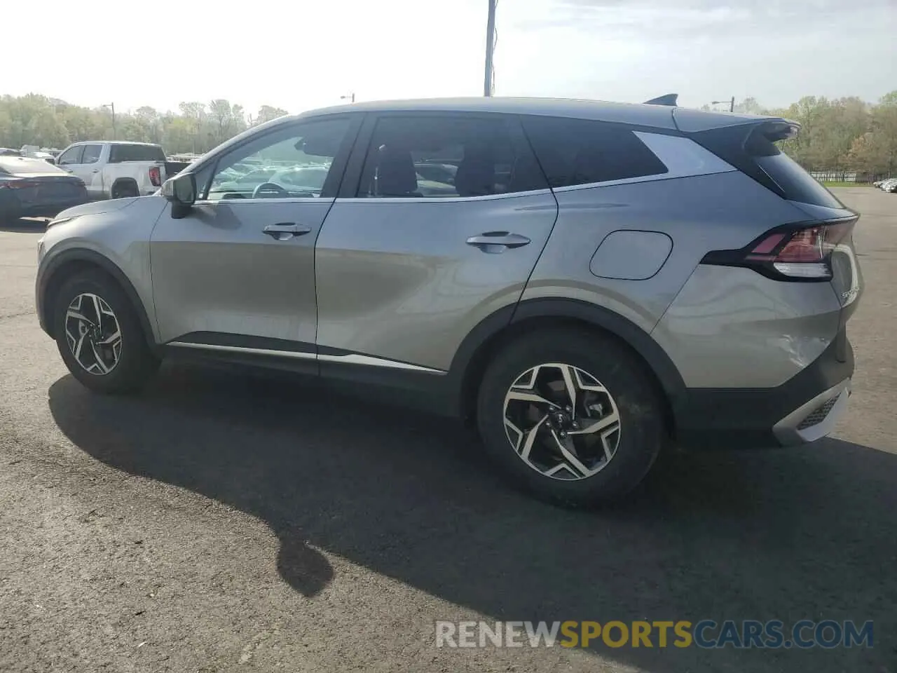 2 fotografías del automóvil dañado KNDPU3AF3P7163413 KIA SPORTAGE 2023