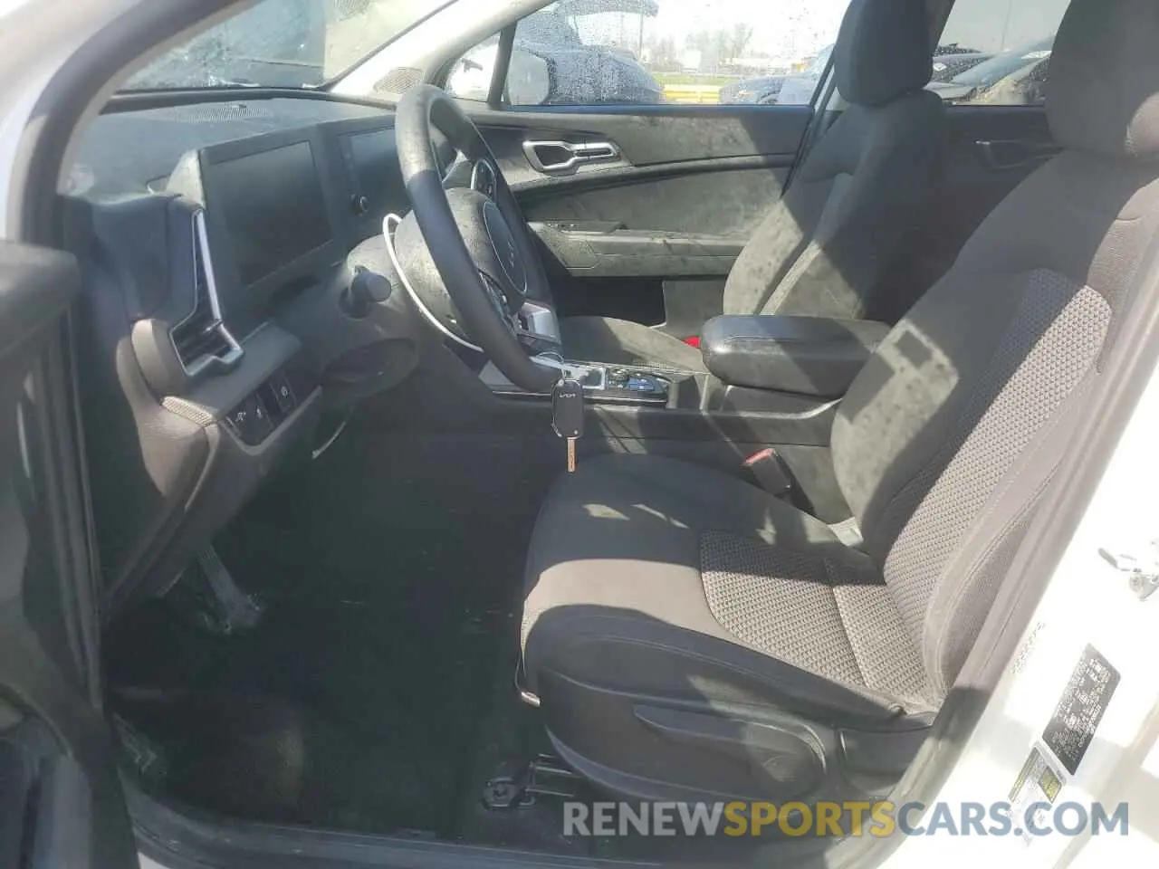 7 fotografías del automóvil dañado KNDPU3AF4P7095123 KIA SPORTAGE 2023