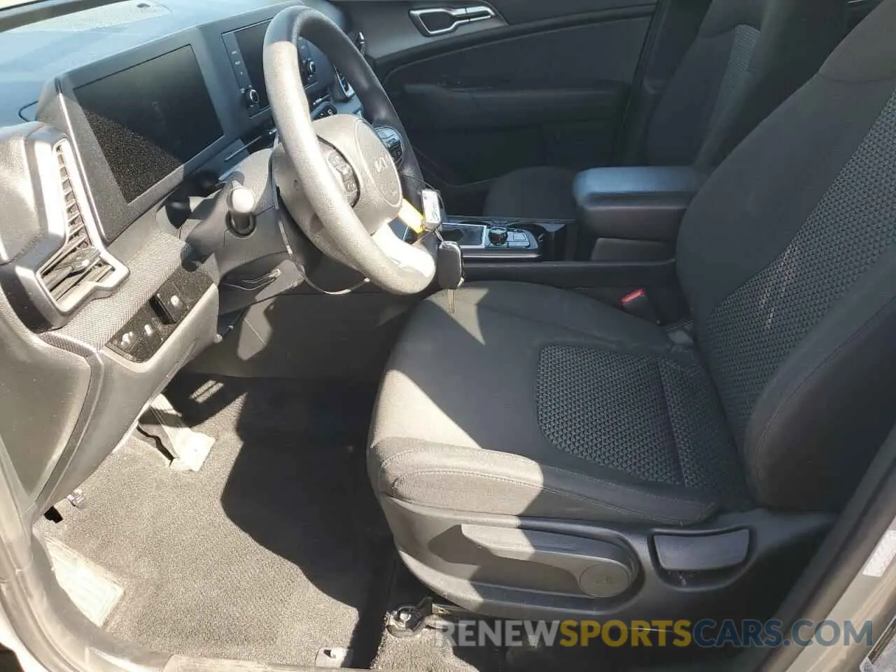 7 fotografías del automóvil dañado KNDPU3AF4P7118366 KIA SPORTAGE 2023