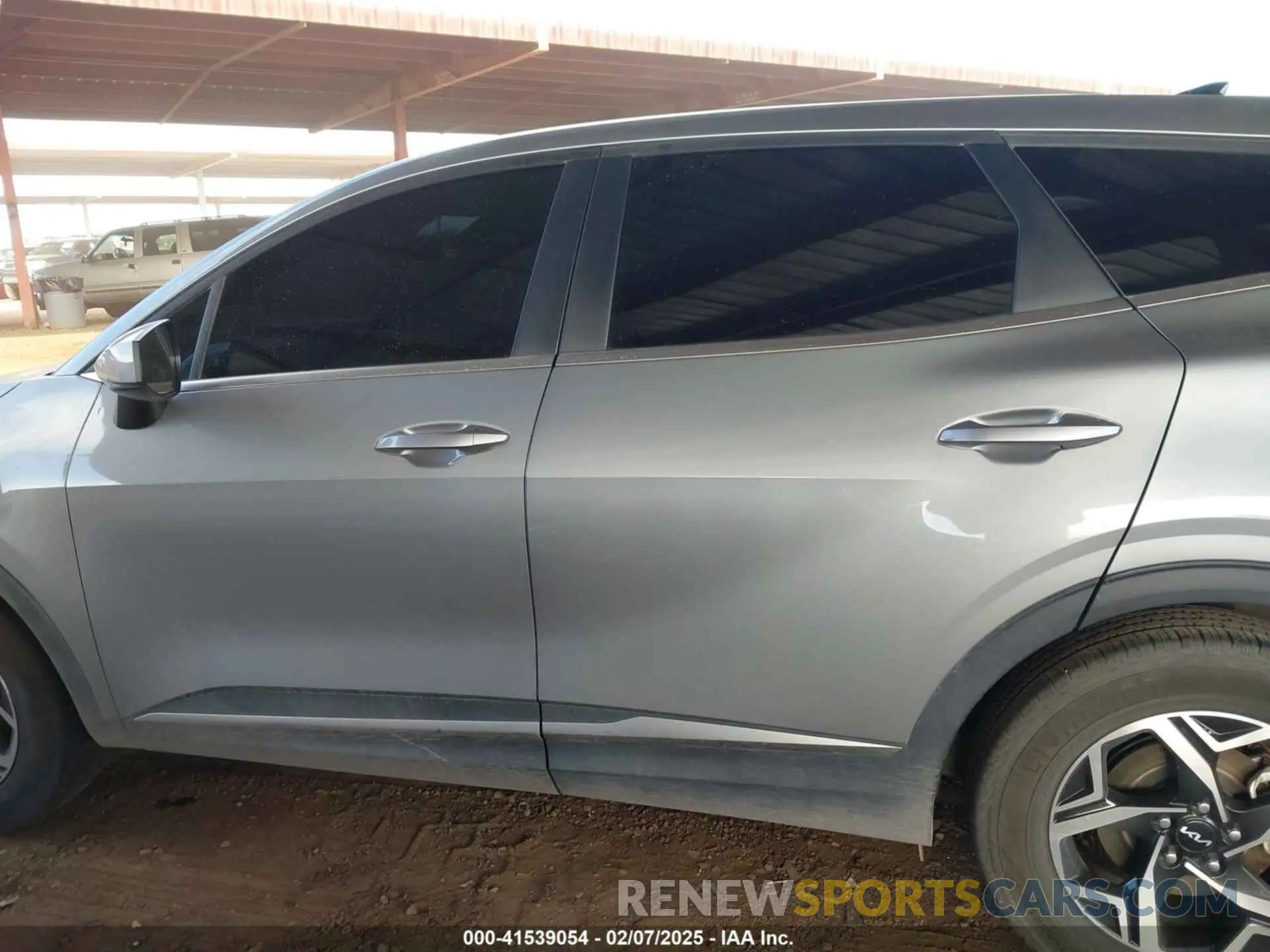 14 fotografías del automóvil dañado KNDPU3AF5P7086785 KIA SPORTAGE 2023