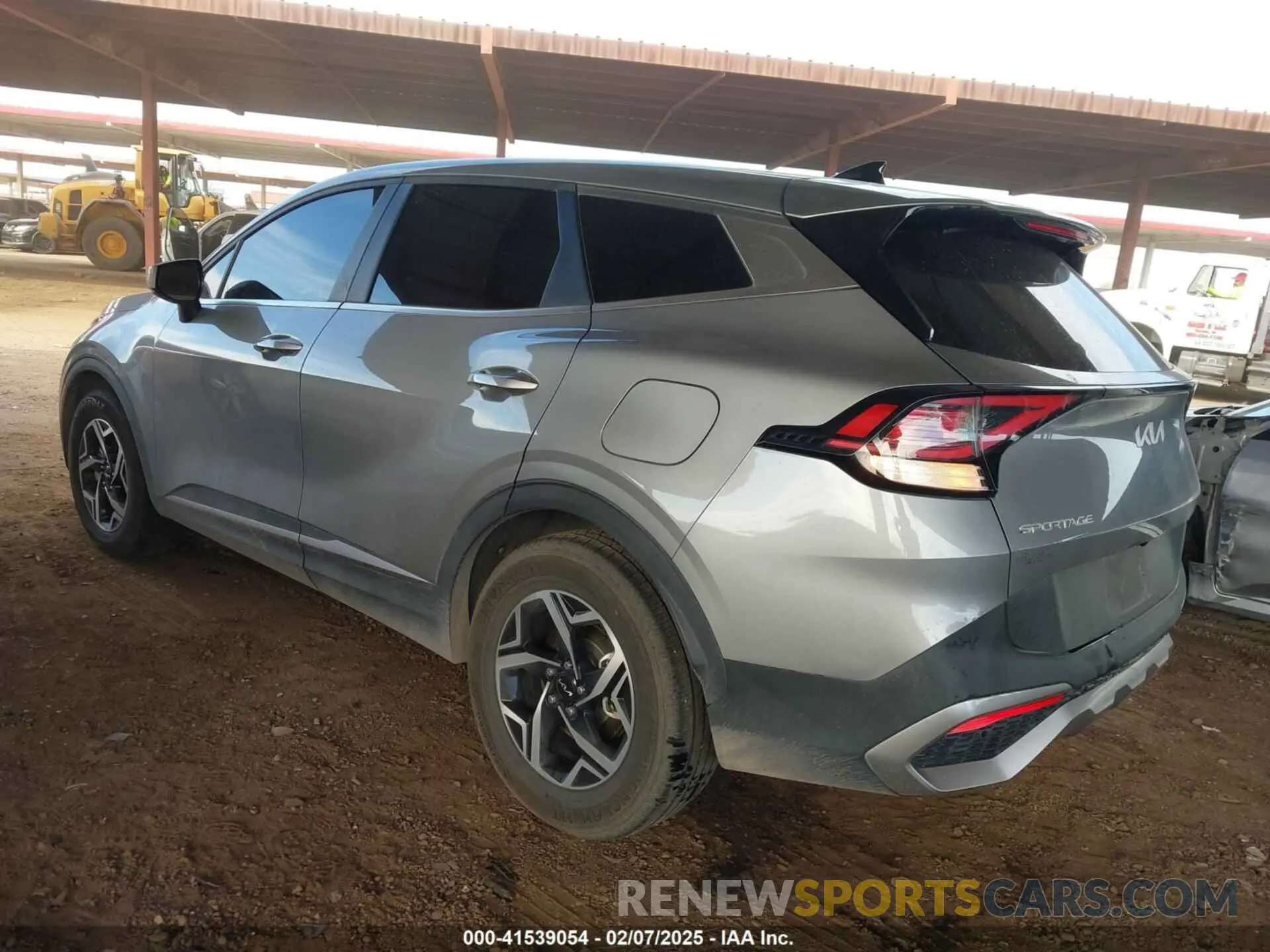 3 fotografías del automóvil dañado KNDPU3AF5P7086785 KIA SPORTAGE 2023