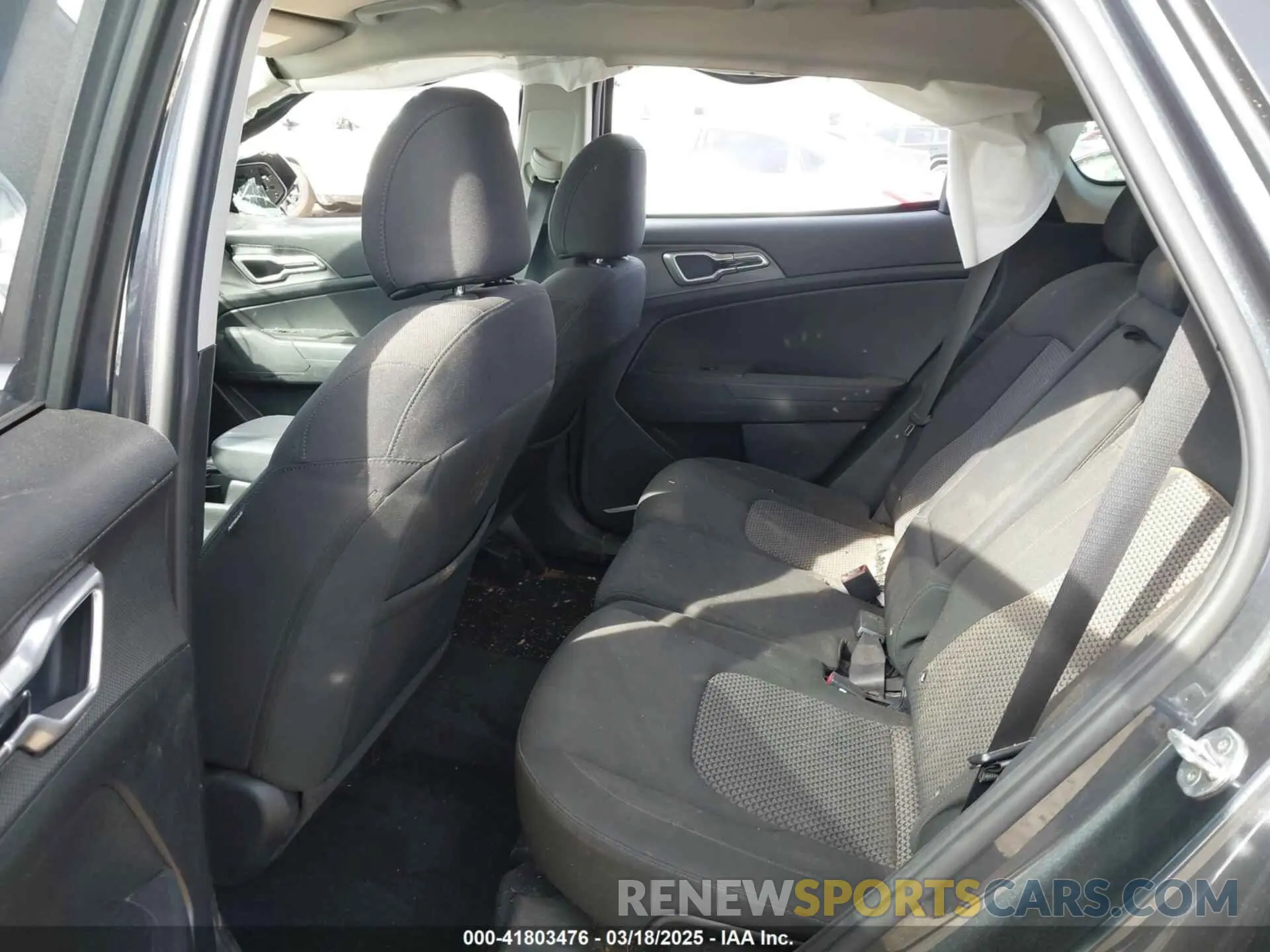 8 fotografías del automóvil dañado KNDPU3AF7P7037040 KIA SPORTAGE 2023