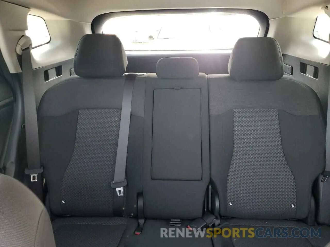 10 fotografías del automóvil dañado KNDPU3AF7P7042237 KIA SPORTAGE 2023