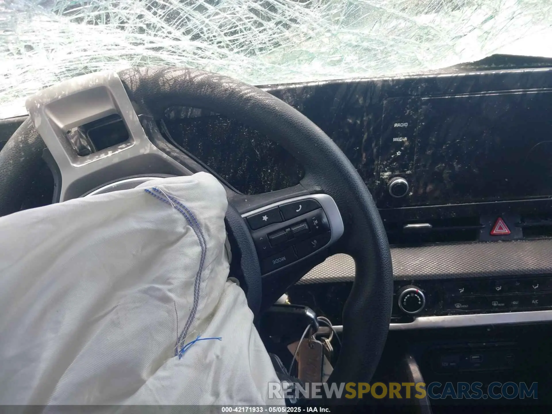 15 fotografías del automóvil dañado KNDPU3AF7P7066327 KIA SPORTAGE 2023