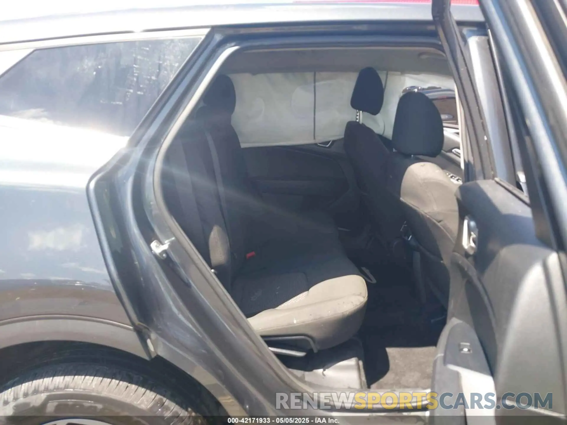 8 fotografías del automóvil dañado KNDPU3AF7P7066327 KIA SPORTAGE 2023