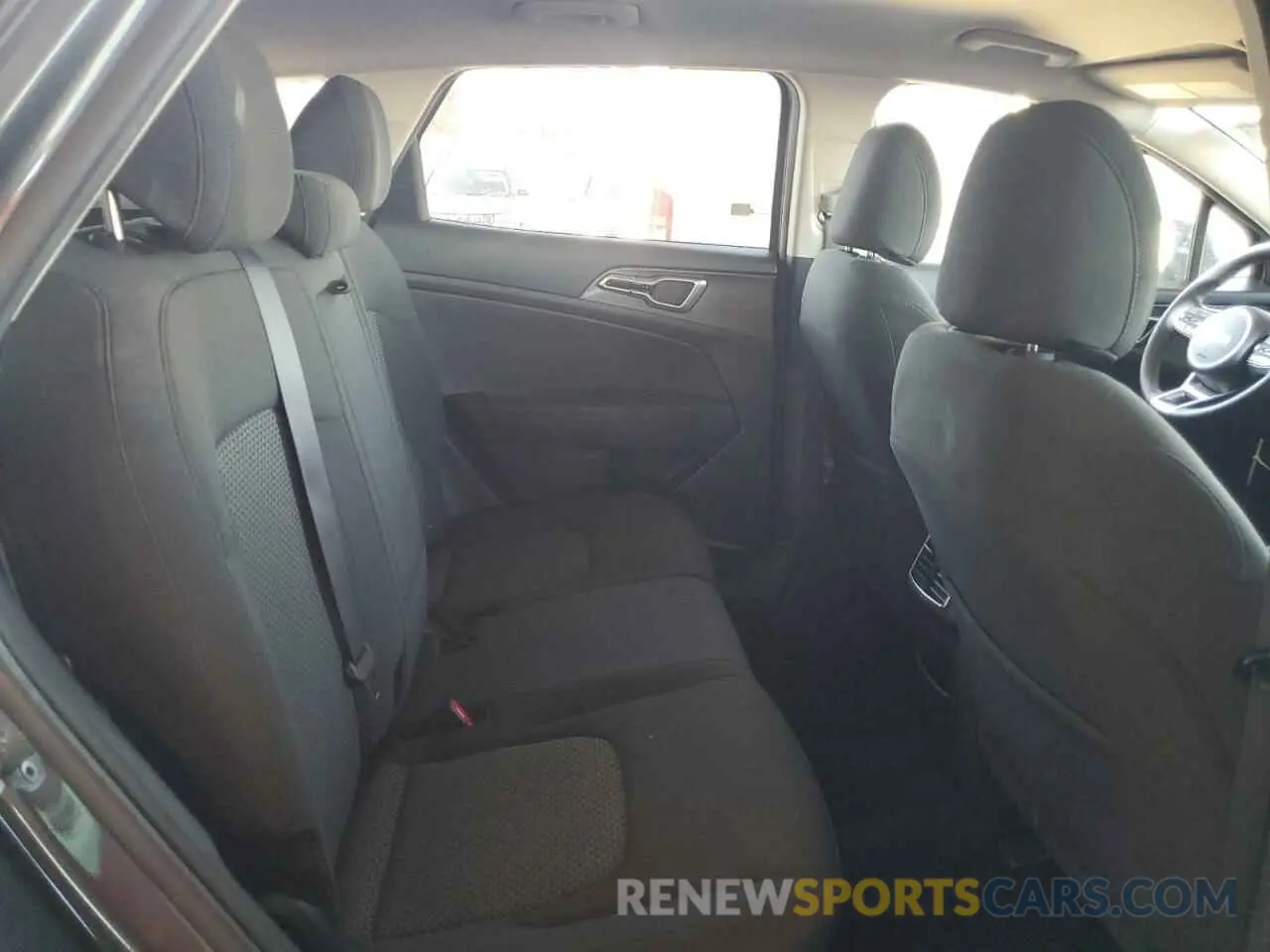 10 fotografías del automóvil dañado KNDPU3AF8P7133307 KIA SPORTAGE 2023