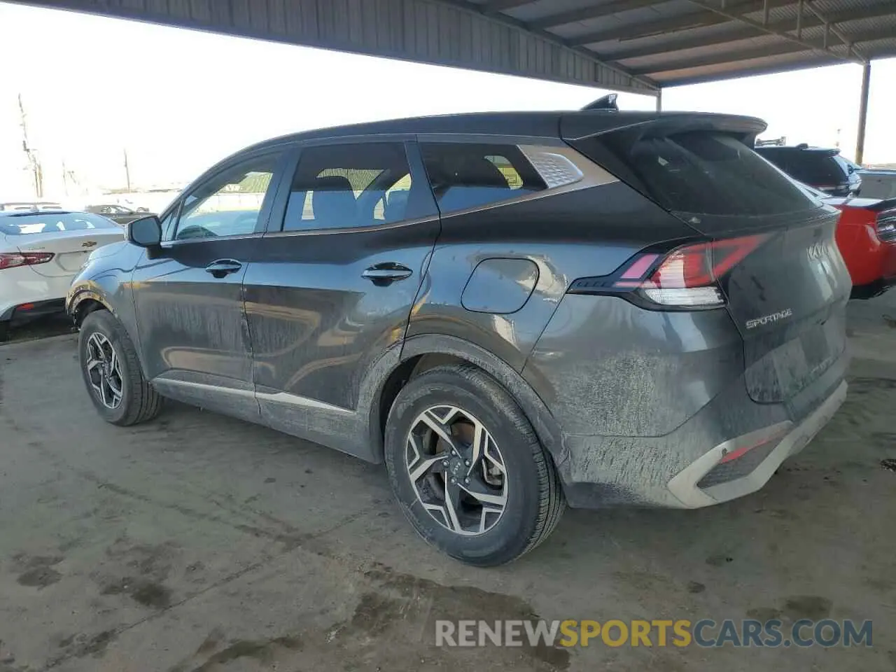 2 fotografías del automóvil dañado KNDPU3AF8P7133307 KIA SPORTAGE 2023