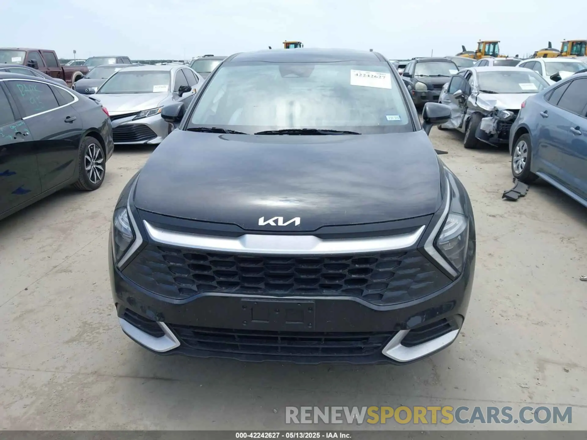 12 fotografías del automóvil dañado KNDPU3AF9P7135616 KIA SPORTAGE 2023
