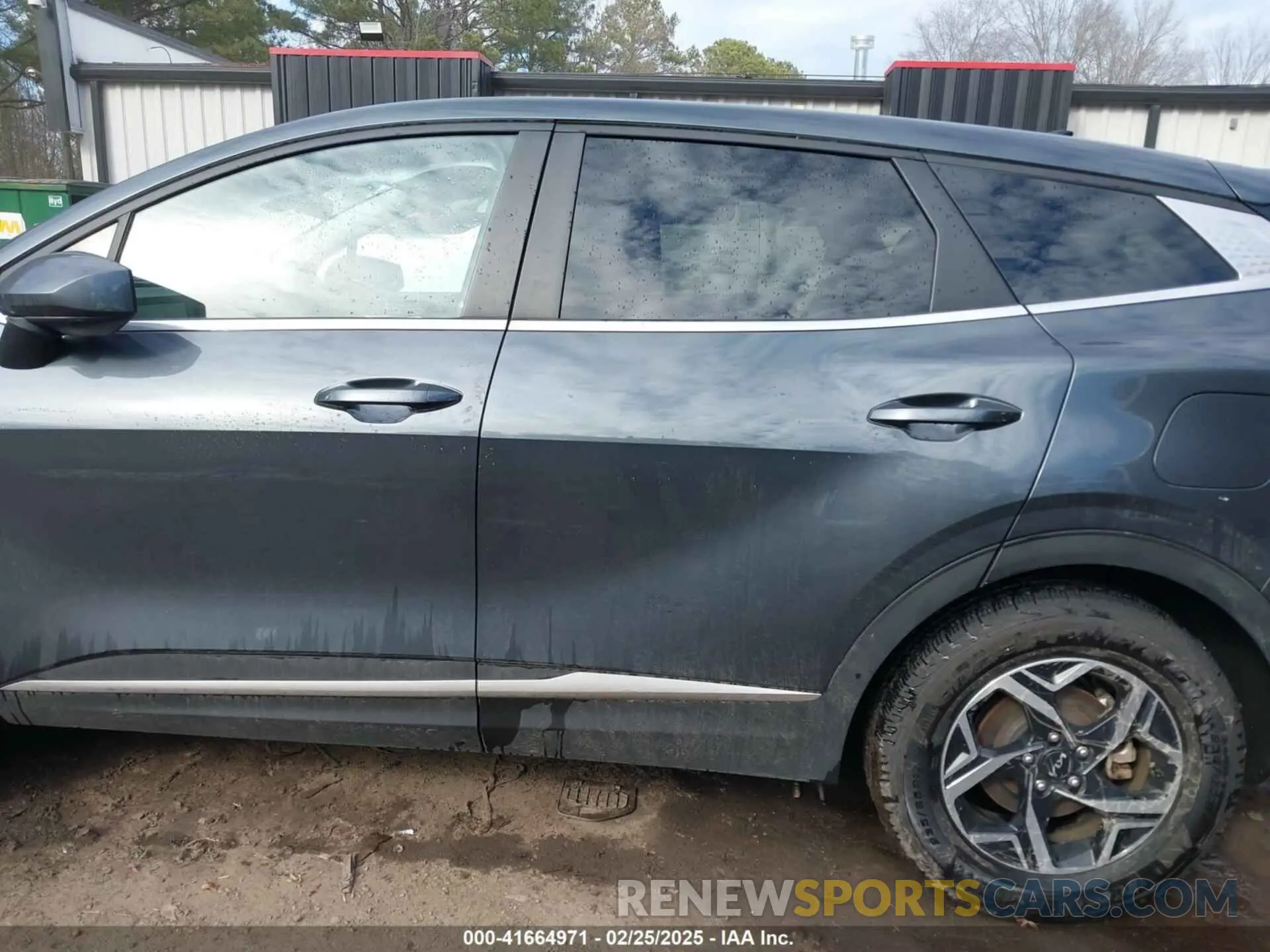 14 fotografías del automóvil dañado KNDPU3AFXP7131719 KIA SPORTAGE 2023