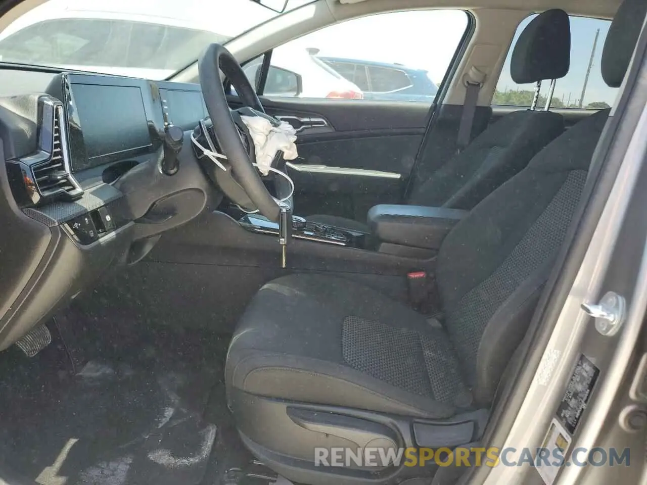 7 fotografías del automóvil dañado KNDPU3AG2P7104264 KIA SPORTAGE 2023