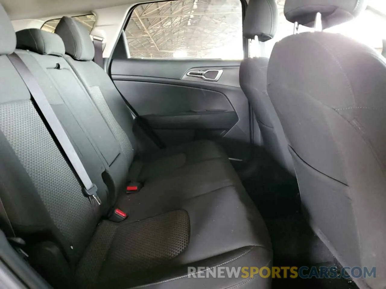 10 fotografías del automóvil dañado KNDPU3AG9P7058268 KIA SPORTAGE 2023