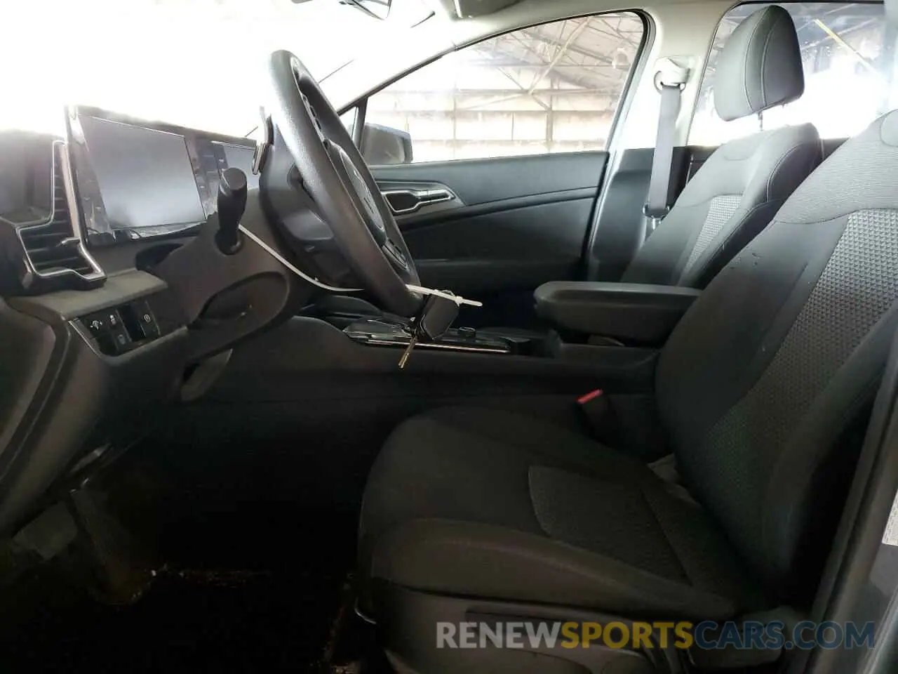 7 fotografías del automóvil dañado KNDPU3AG9P7058268 KIA SPORTAGE 2023