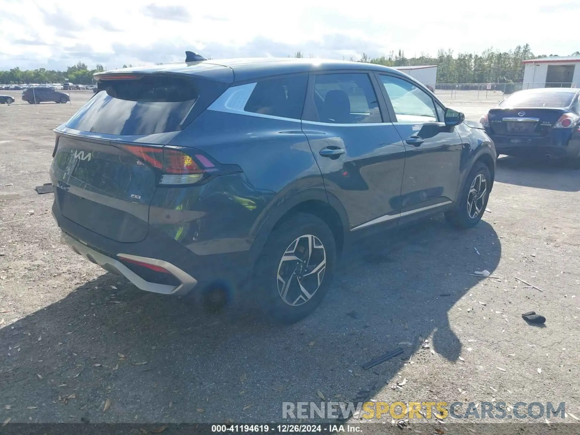 4 fotografías del automóvil dañado KNDPUCAF0P7133124 KIA SPORTAGE 2023