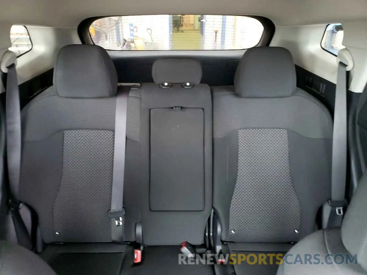 10 fotografías del automóvil dañado KNDPUCAF3P7187646 KIA SPORTAGE 2023